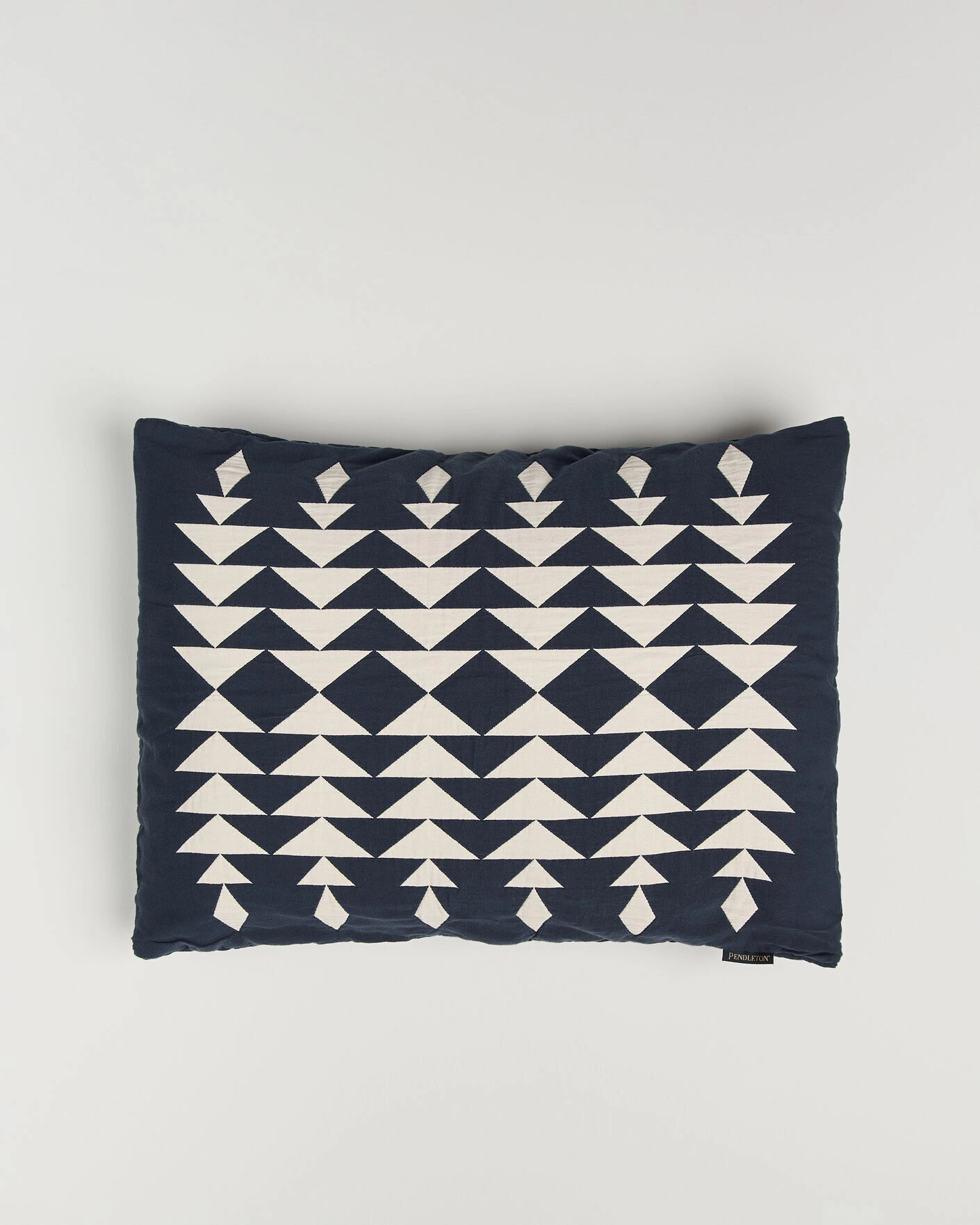 Herr | Till hemmet | Pendleton | Organic Cotton Matelasse Pillow Midnight Nova