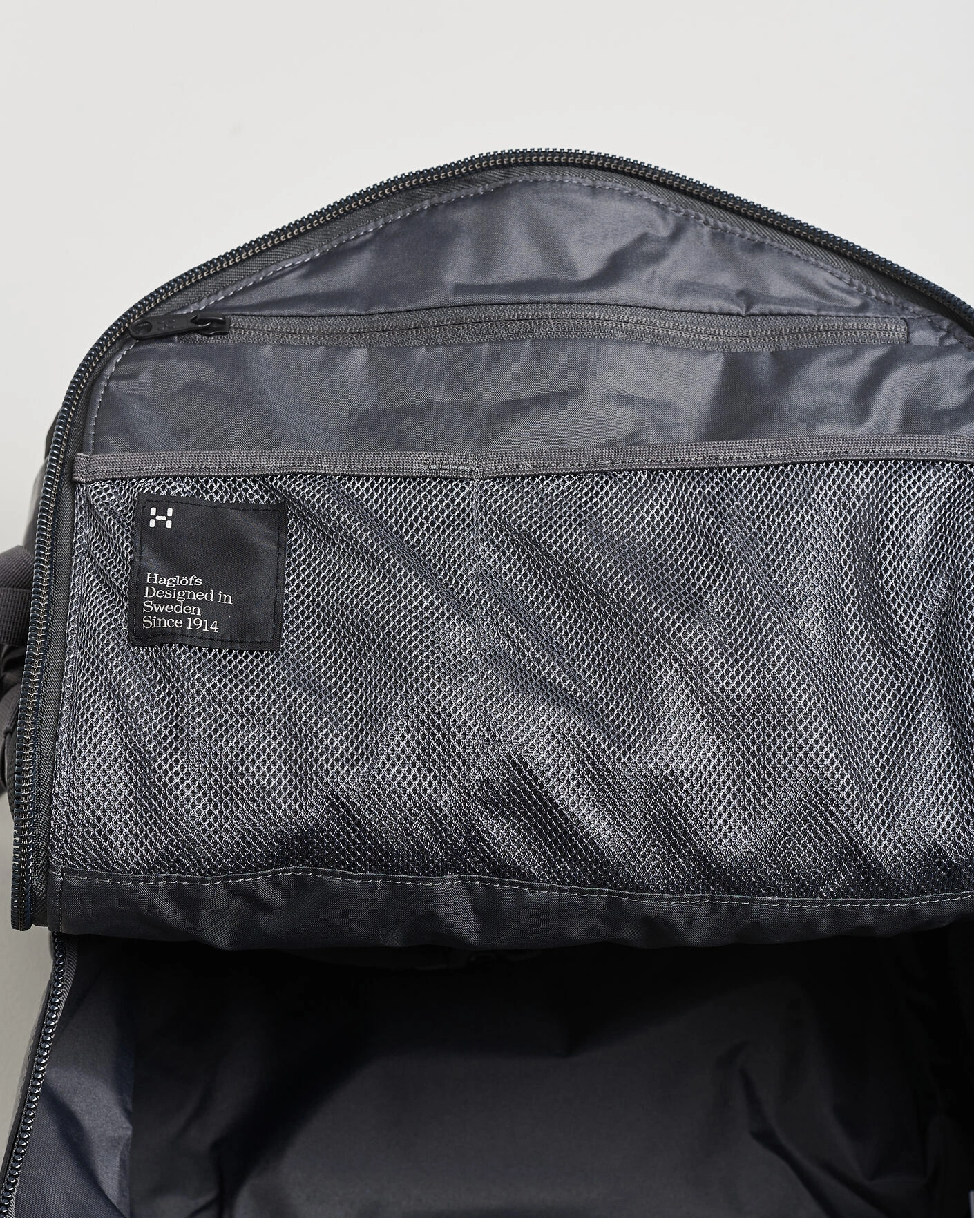 Herr | Väskor | Haglöfs | Magma 42L Duffle Bag True Black