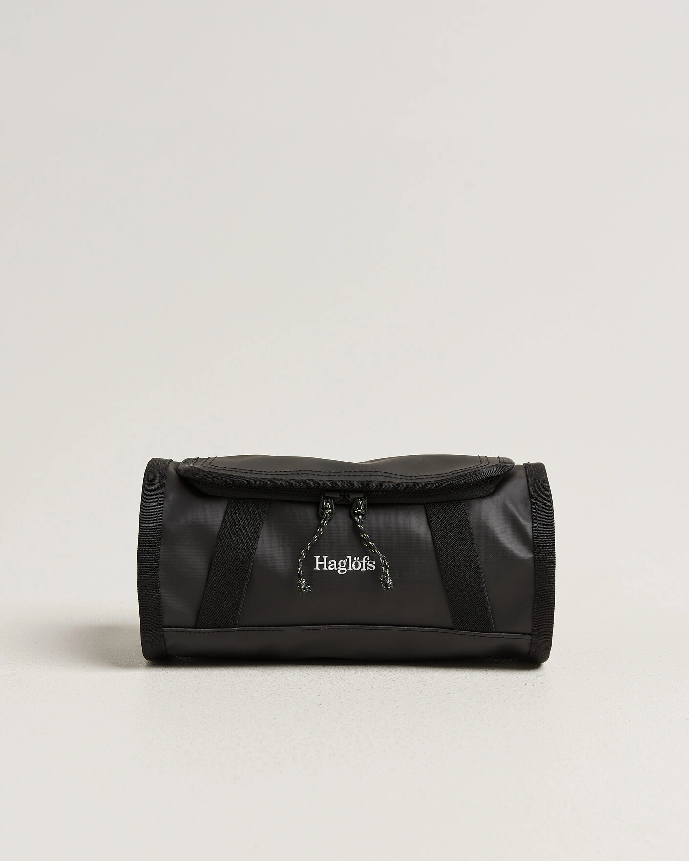 Herr | Väskor | Haglöfs | Lava Travel Tube True Black