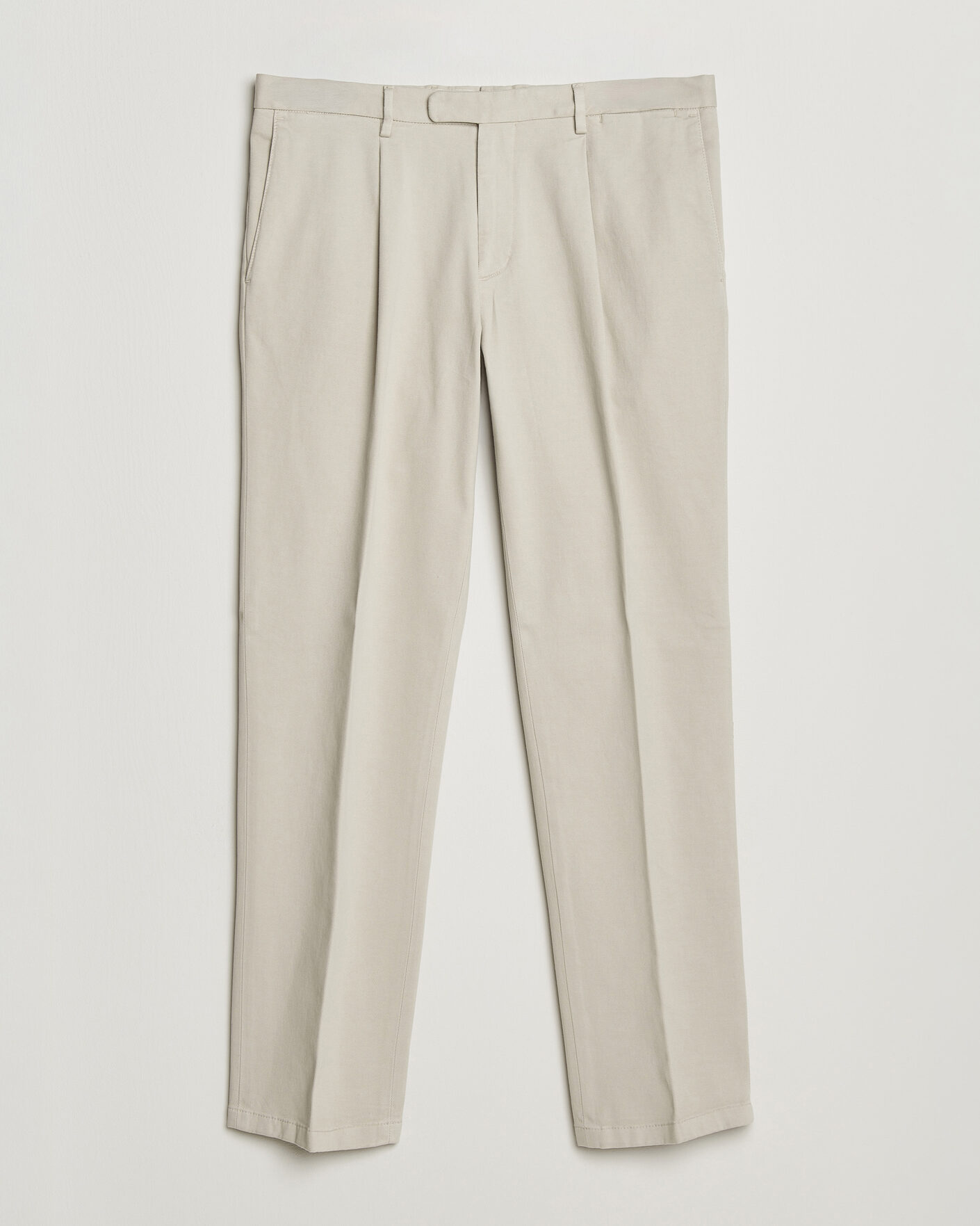 Herr | Byxor | Boglioli | Pleated Cotton Twill Chinos Light Beige