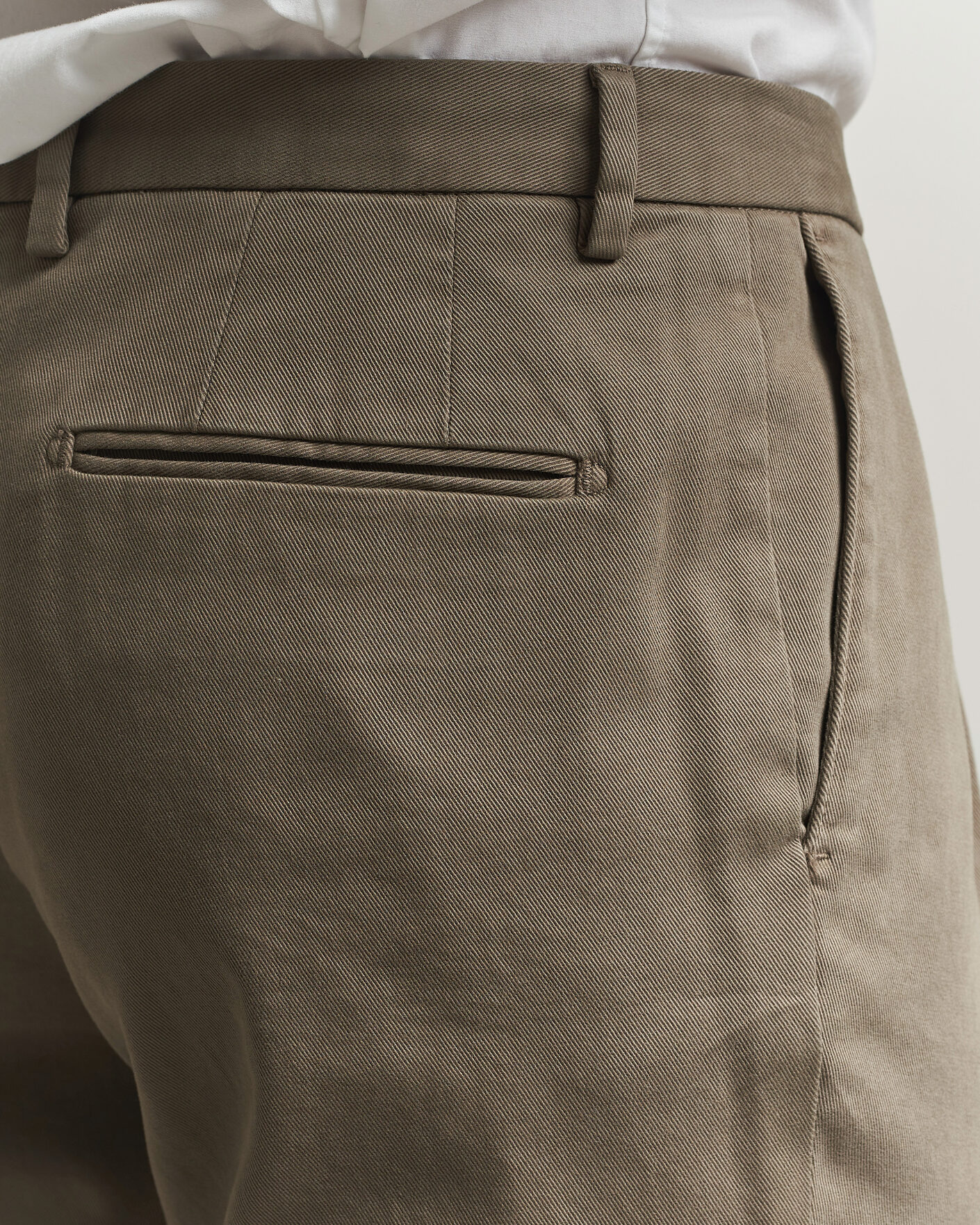 Herr | Byxor | Boglioli | Pleated Cotton Twill Chinos Olive