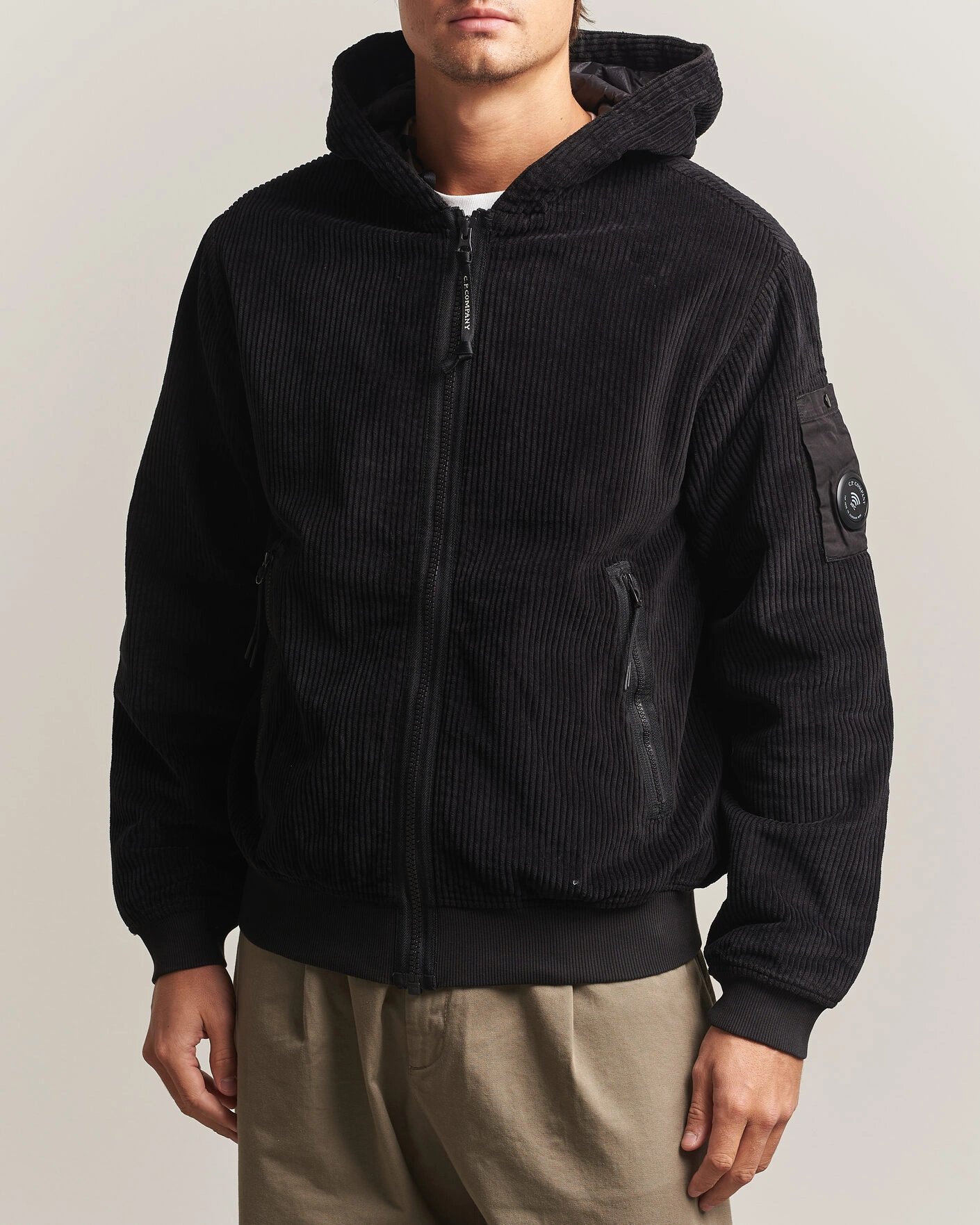 Herr | Jackor | C.P. Company | Light Padded Hood Corduroy Jacket Black