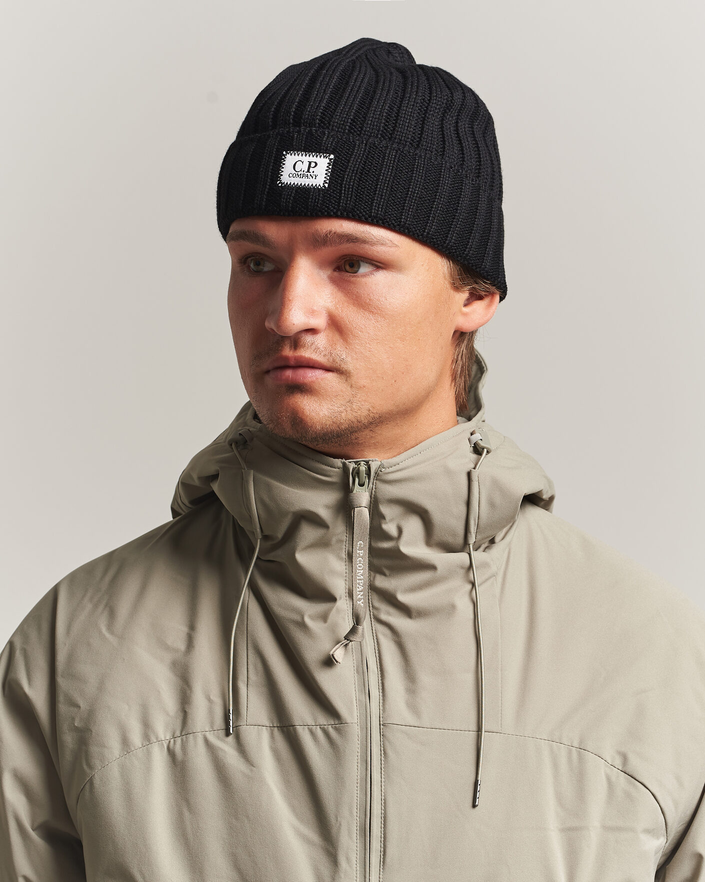 Herr | Mössor | C.P. Company | Extra Fine Merino Rib Knitted Hat Black