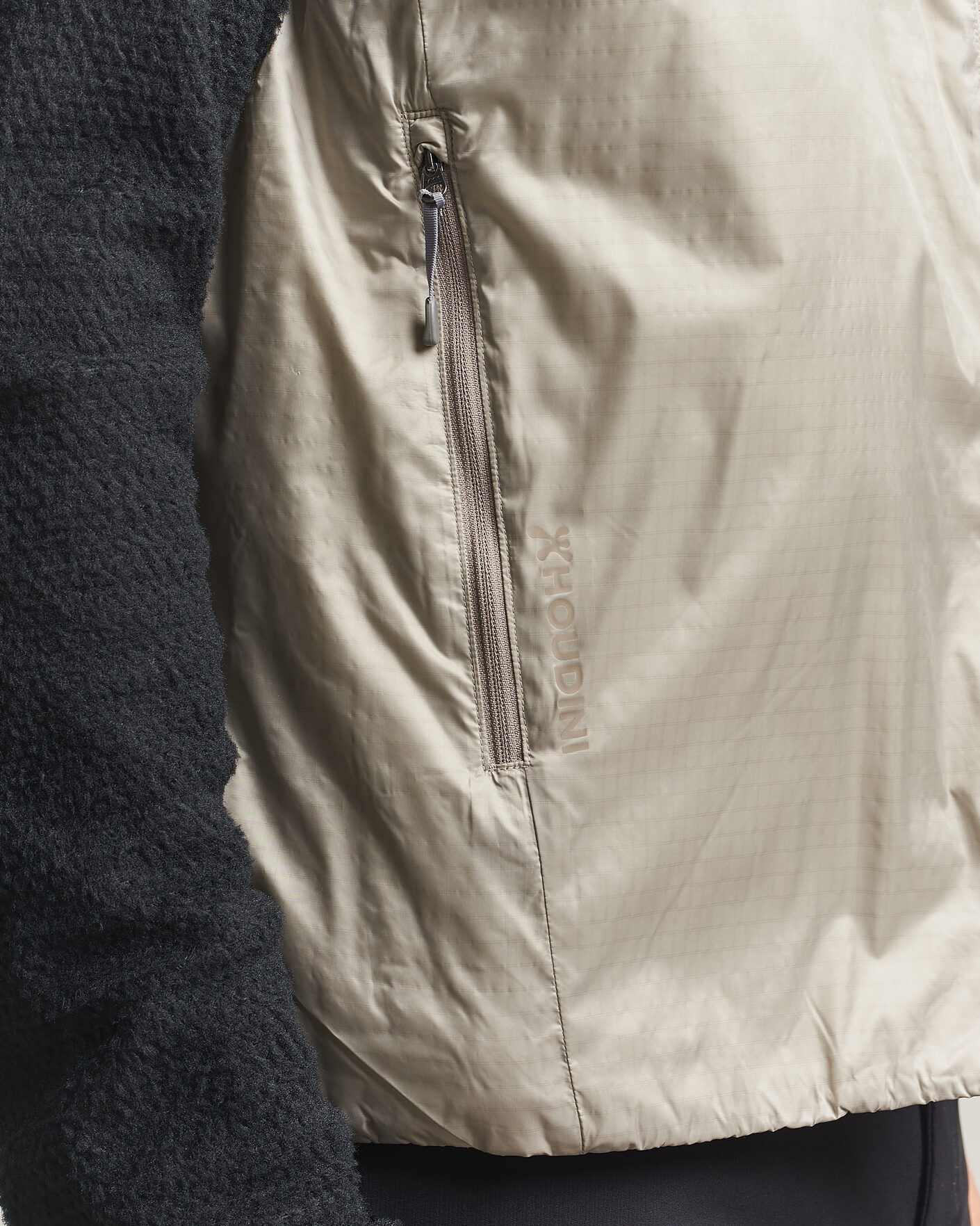 Herr | Västar | Houdini | Dunfri Primaloft Padded Vest Sandstorm