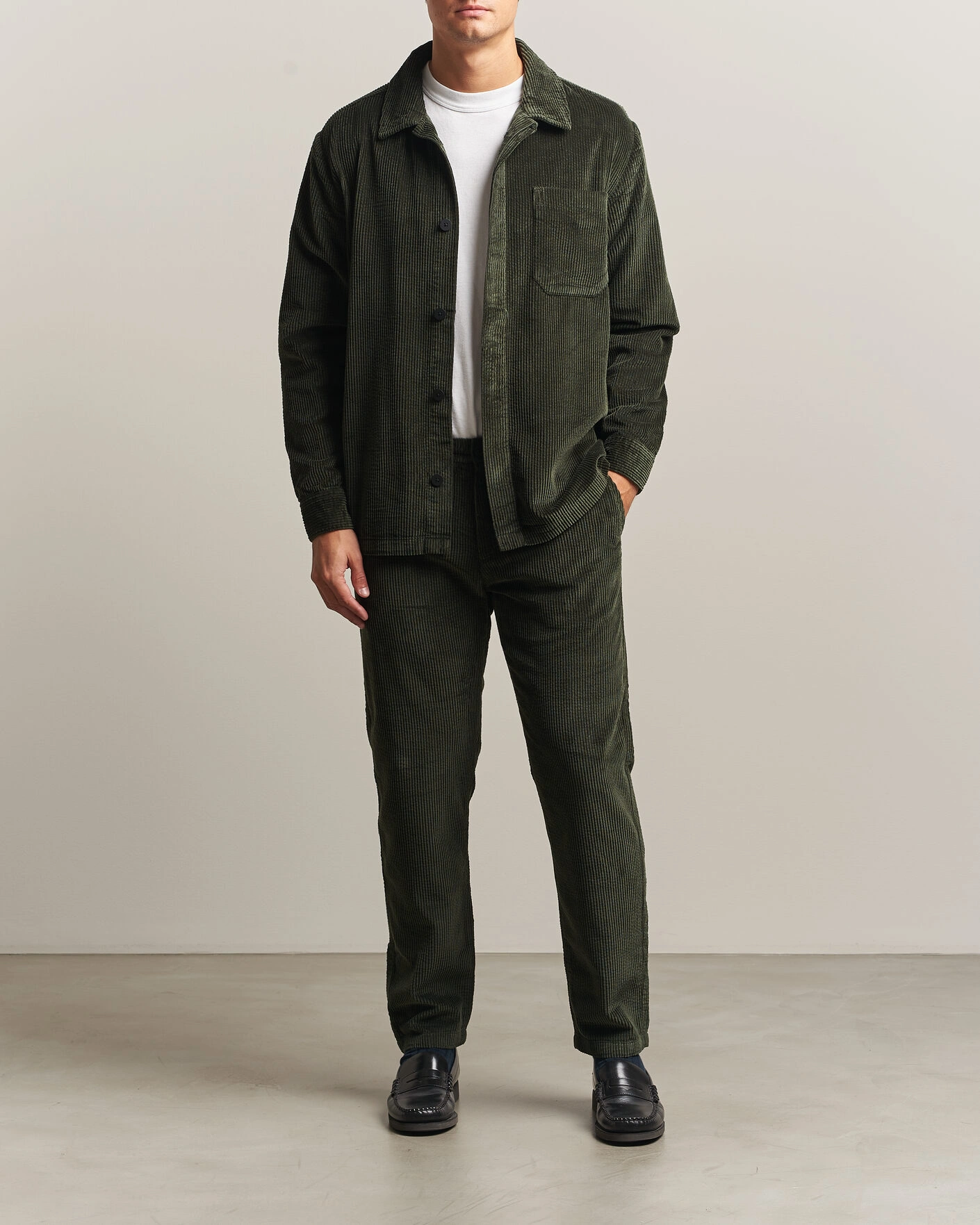 Herr | Skjortor | KnowledgeCotton Apparel | Cotton Corduroy Overshirt Forest Night