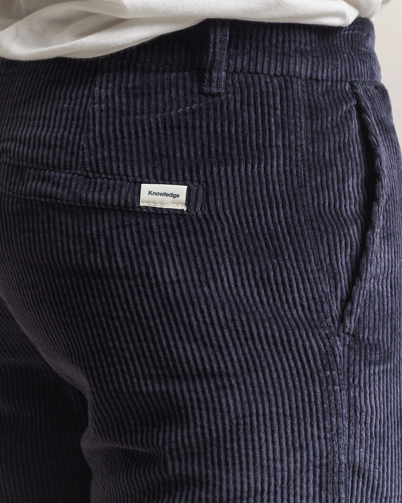 Herr | Byxor | KnowledgeCotton Apparel | Chuck Regular Cord Trousers Night Sky