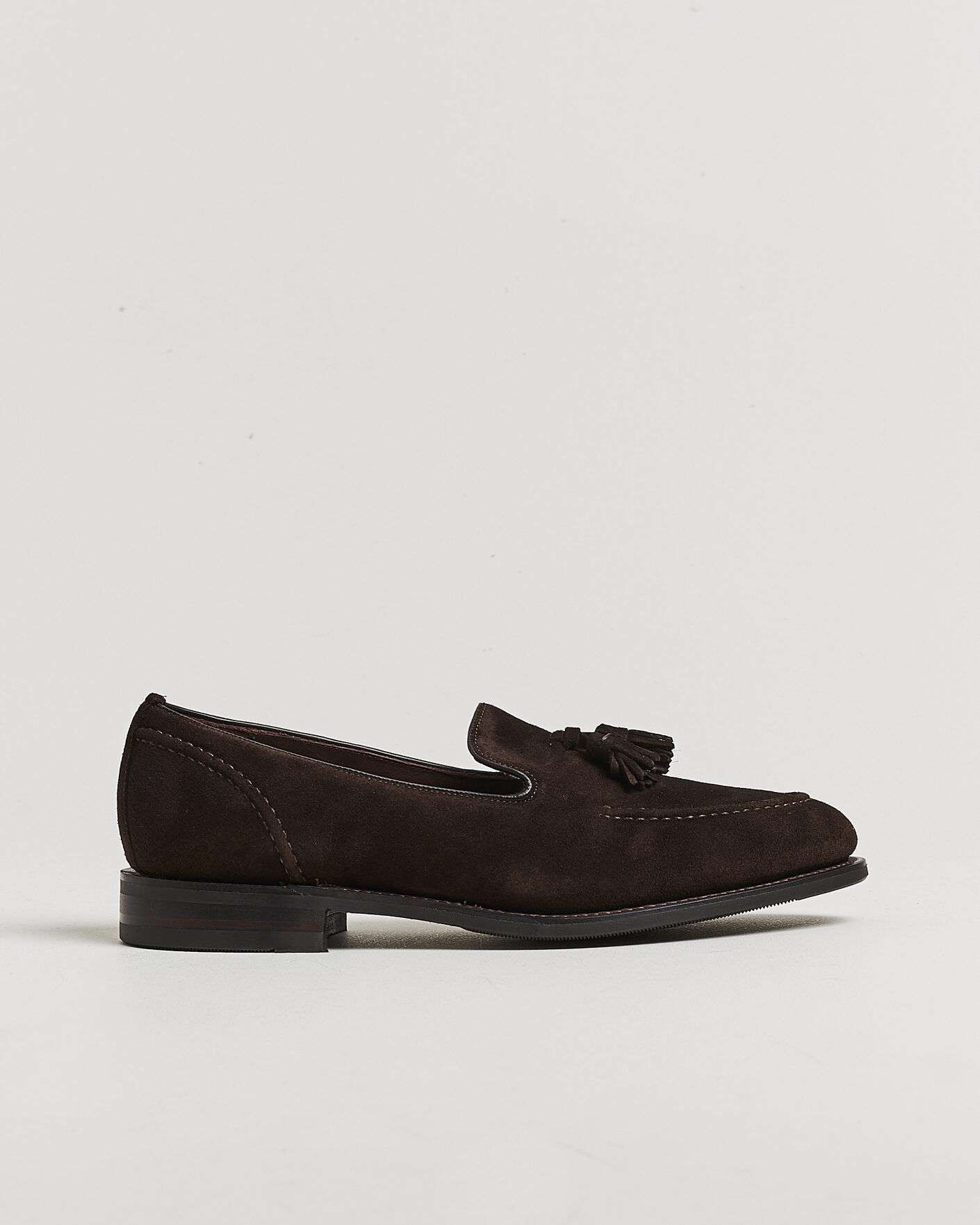 Herr | Loafers | Loake 1880 | Brunel Suede Tassel Loafer Dark Brown