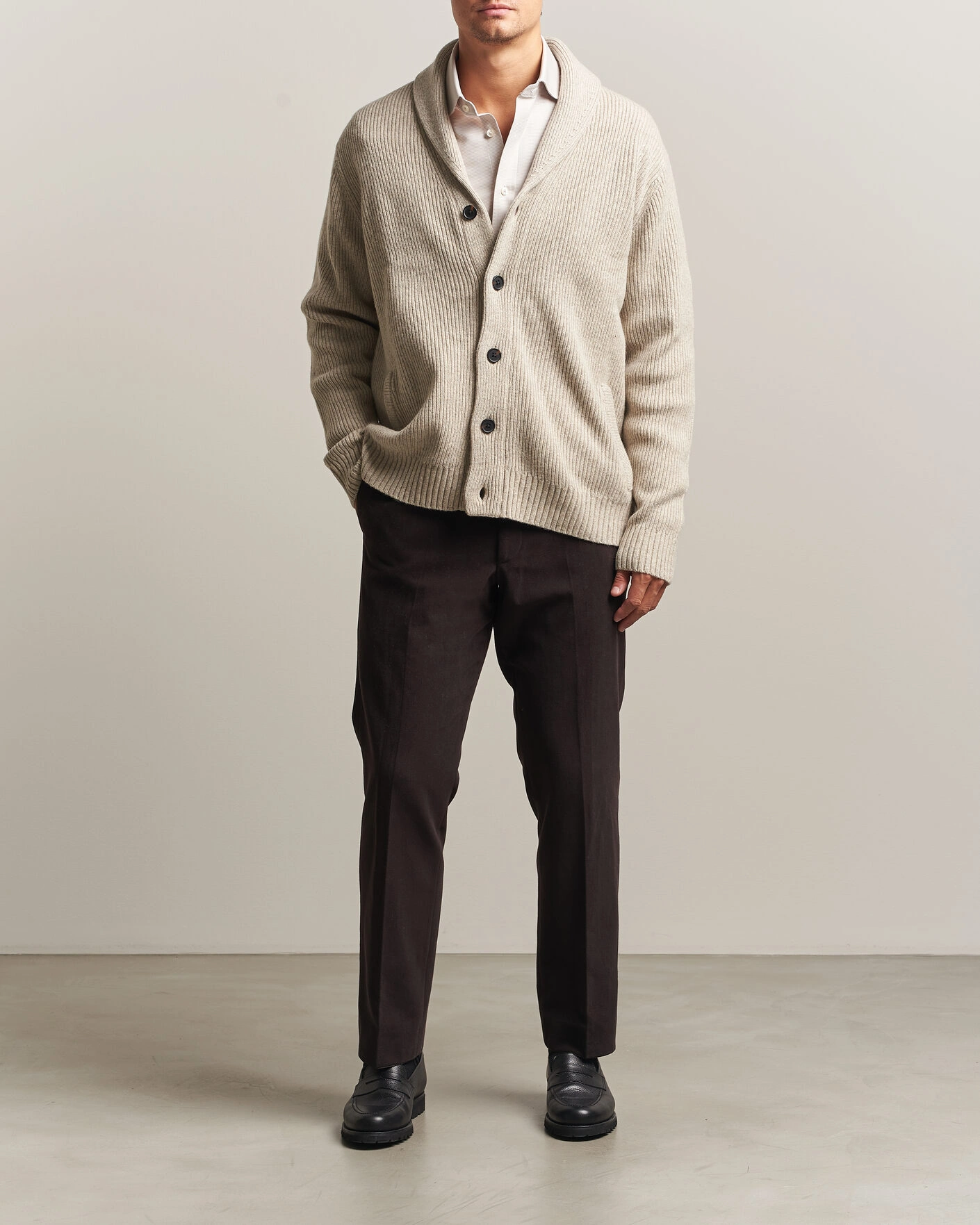 Herr | Tröjor | Charles Tyrwhitt | Chunky Merino Shawl Neck Cardigan Oat