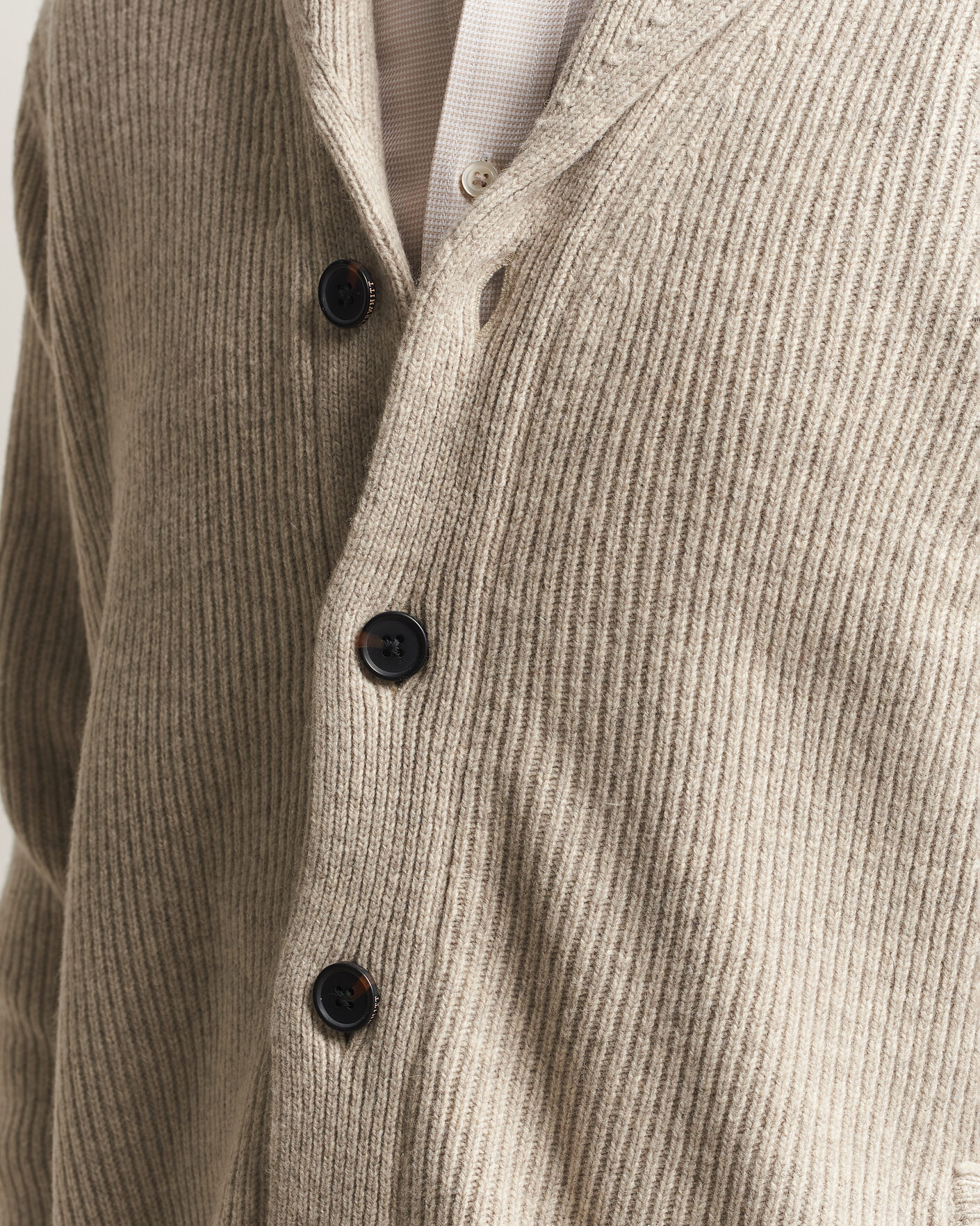 Herr | Tröjor | Charles Tyrwhitt | Chunky Merino Shawl Neck Cardigan Oat