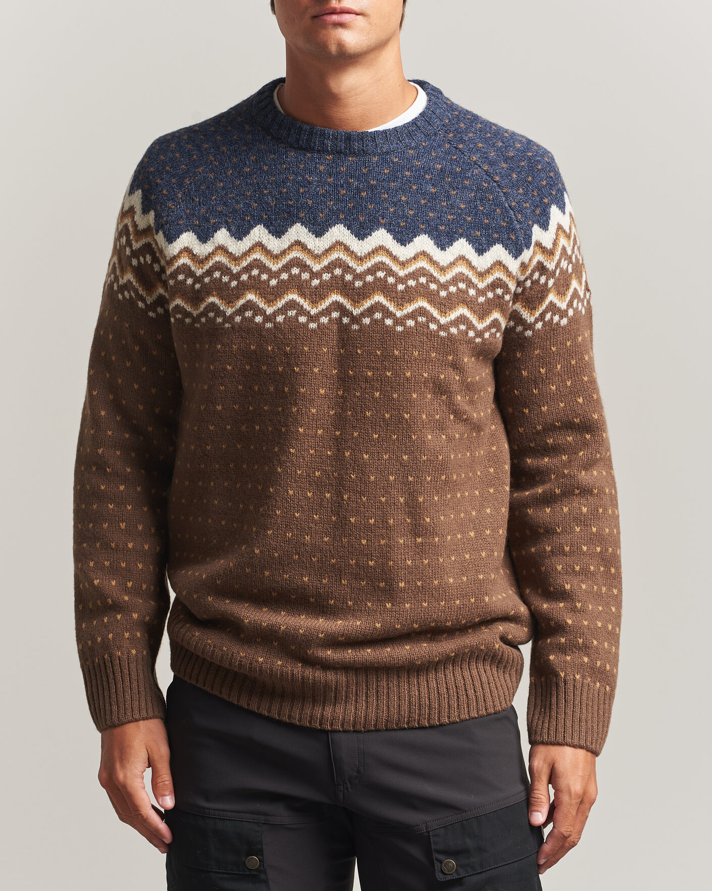 Herr | Tröjor | Fjällräven | Övik Knit Wool Sweater Dark Oak