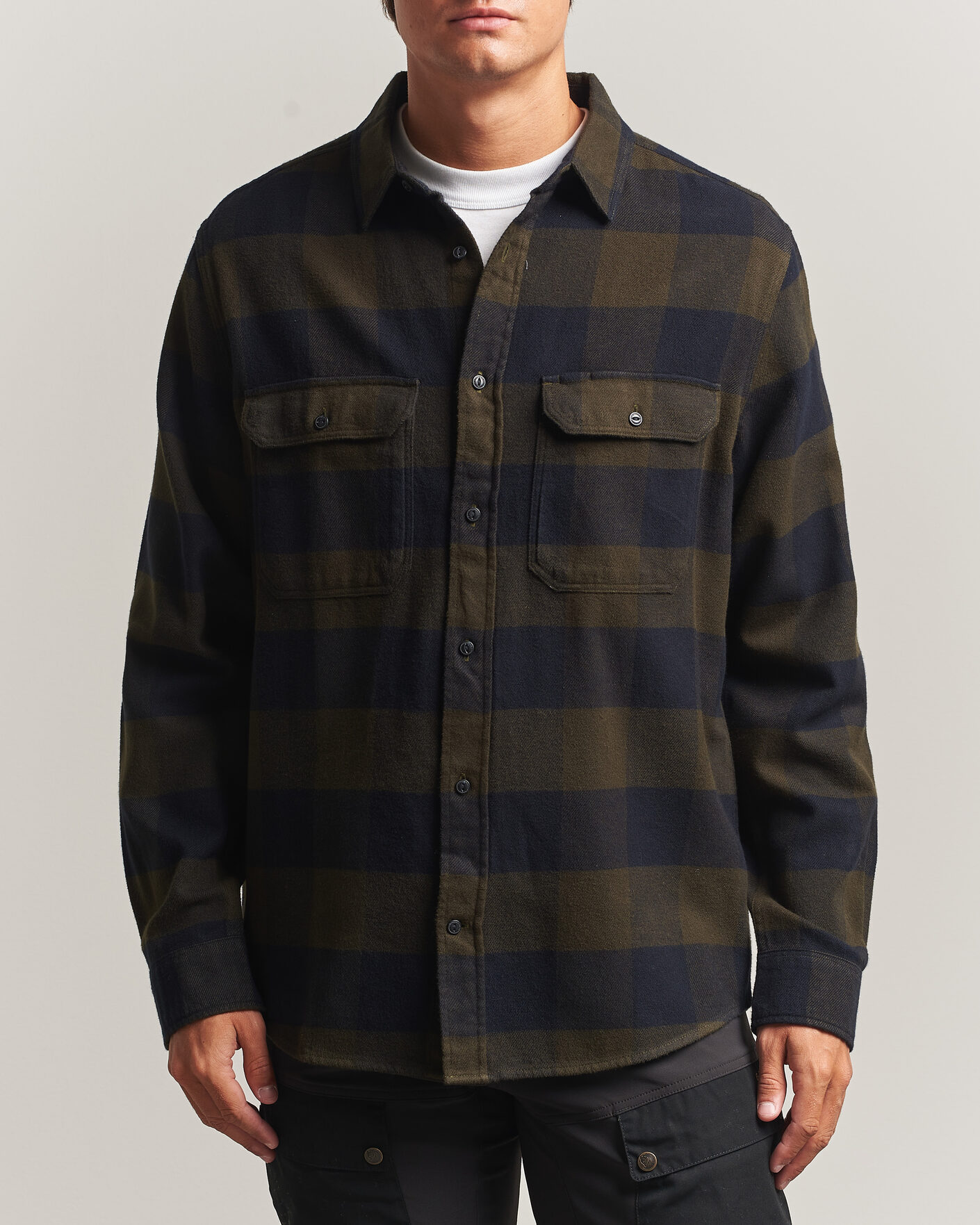 Herr | Skjortor | Fjällräven | Övik Heavy Flannel Shirt Deep Forest