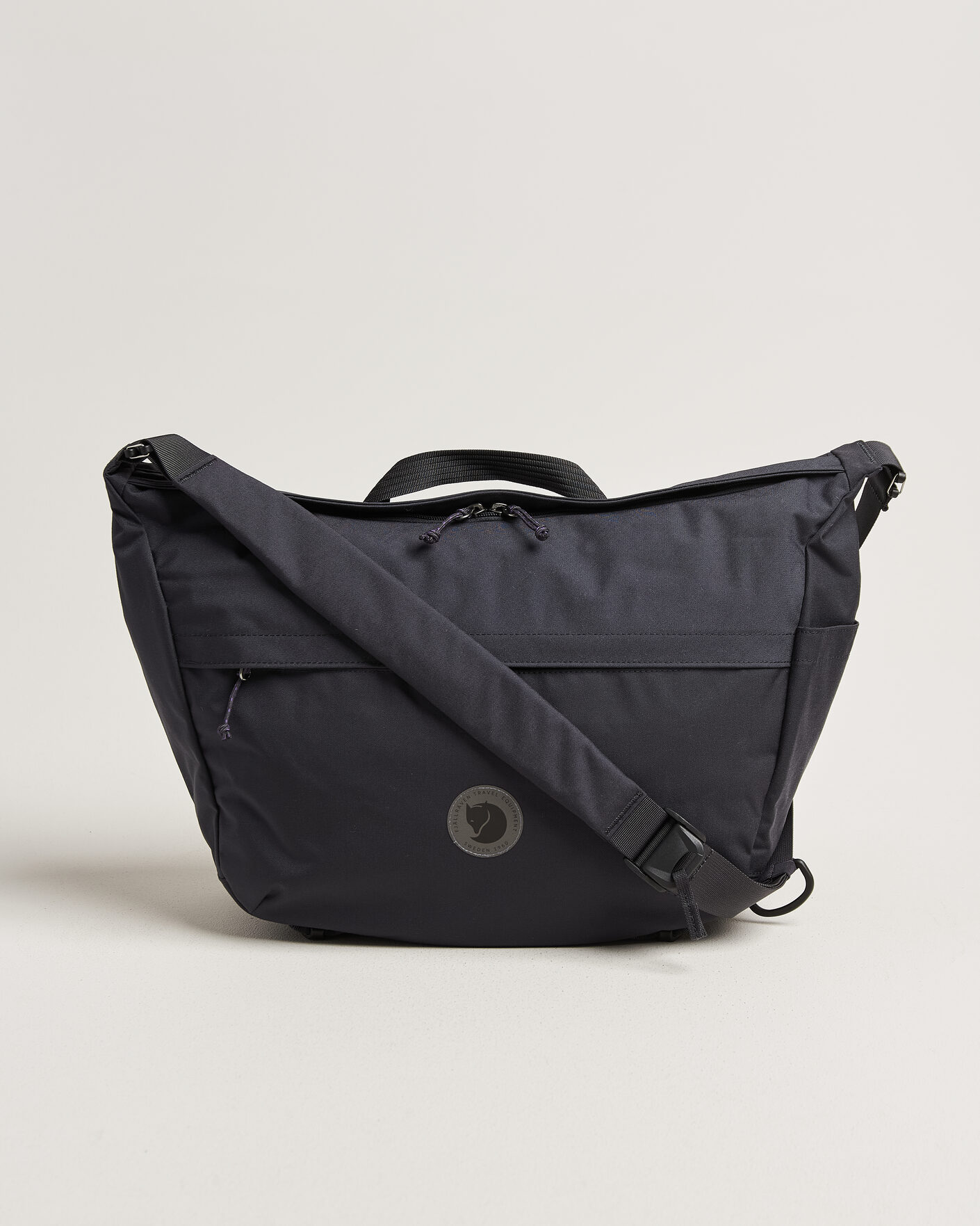 Herr | Väskor | Fjällräven | Färden Crossbody Coal Black