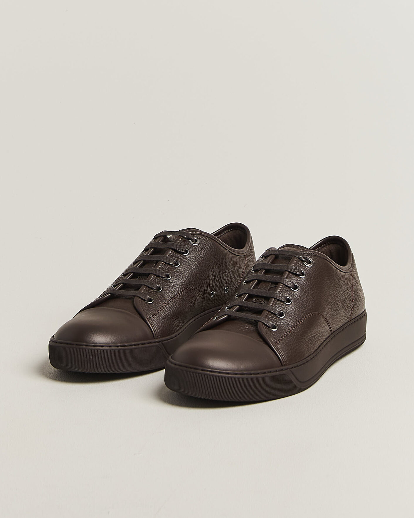 Herr | Sneakers | Lanvin | DBB1 Grain Leather Cap Toe Sneaker Brown