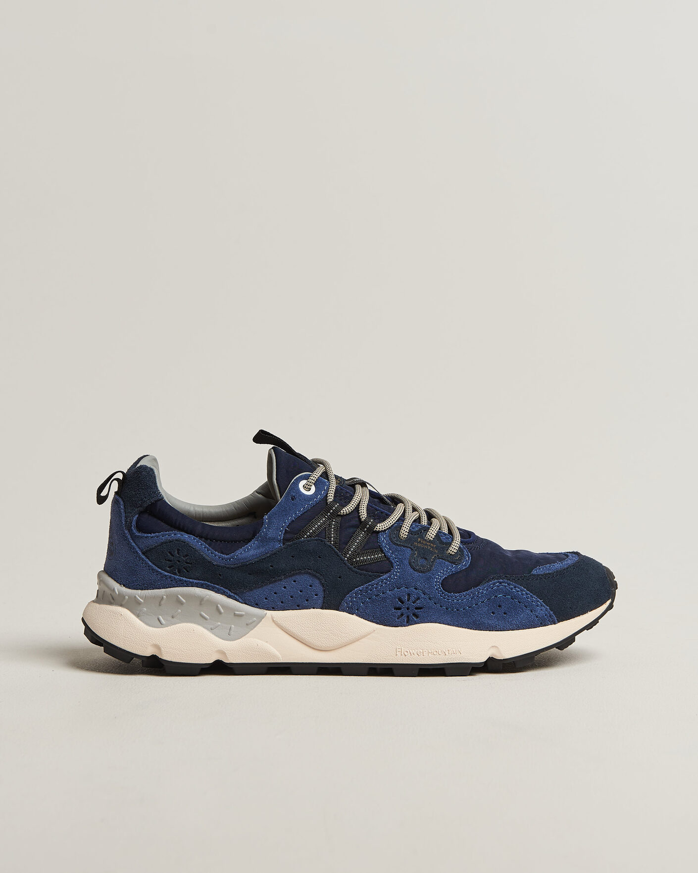 Herr | Sneakers | Flower Mountain | Yamano 3 Cow Velour Sneaker Blue