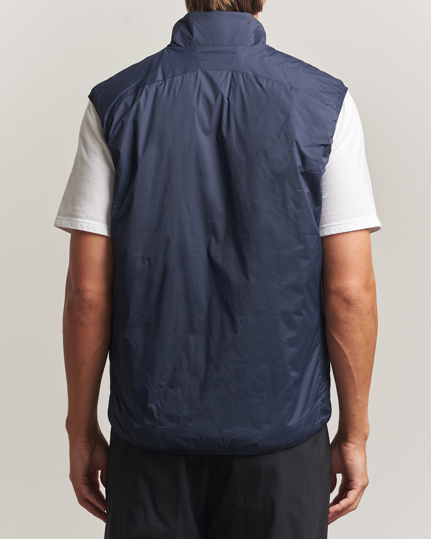 Herr | Västar | J.Lindeberg | Clinton Padded Vest JL Navy