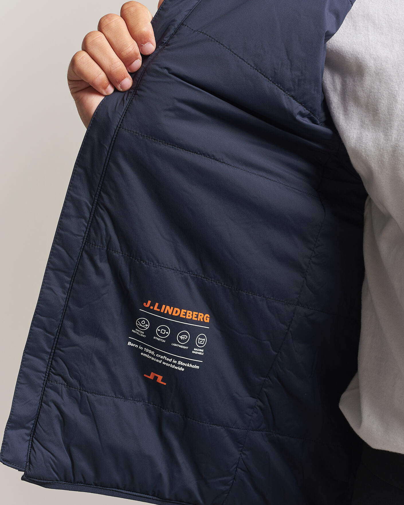 Herr | Västar | J.Lindeberg | Clinton Padded Vest JL Navy