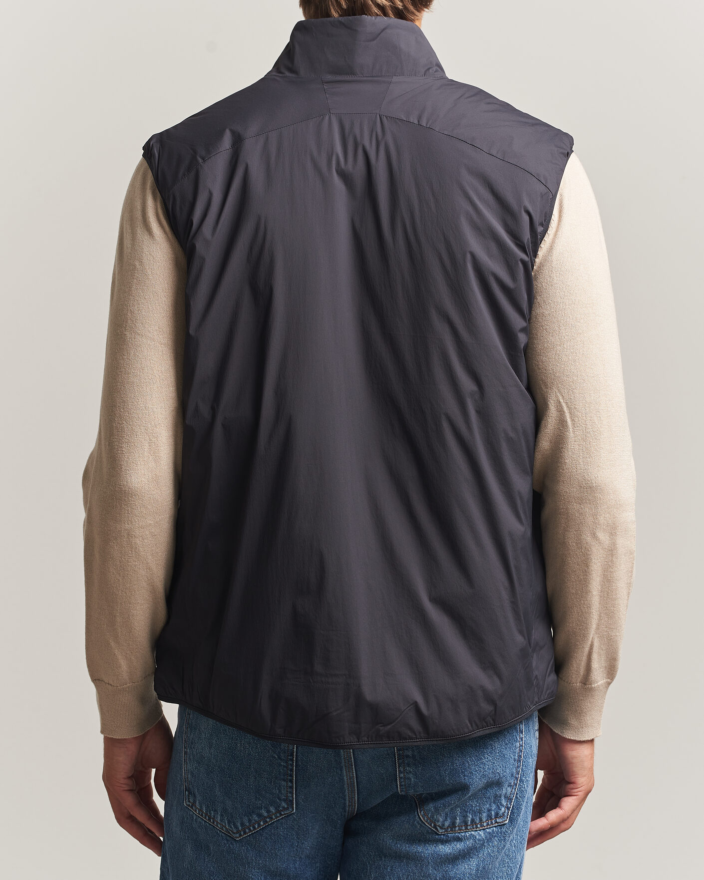 Herr | Västar | J.Lindeberg | Clinton Padded Vest Black