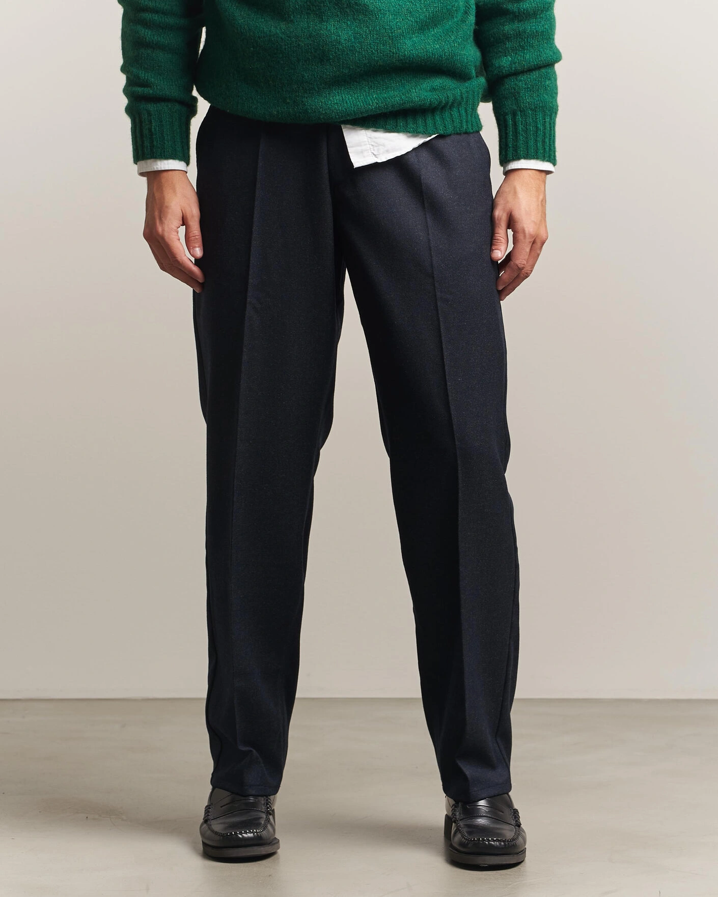 Herr | Byxor | Forét | Clay Wool Pants Navy
