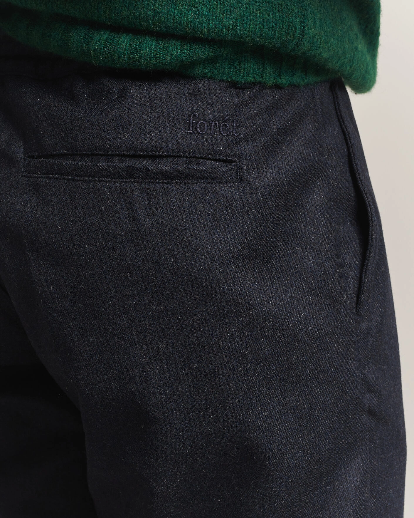 Herr | Byxor | Forét | Clay Wool Pants Navy