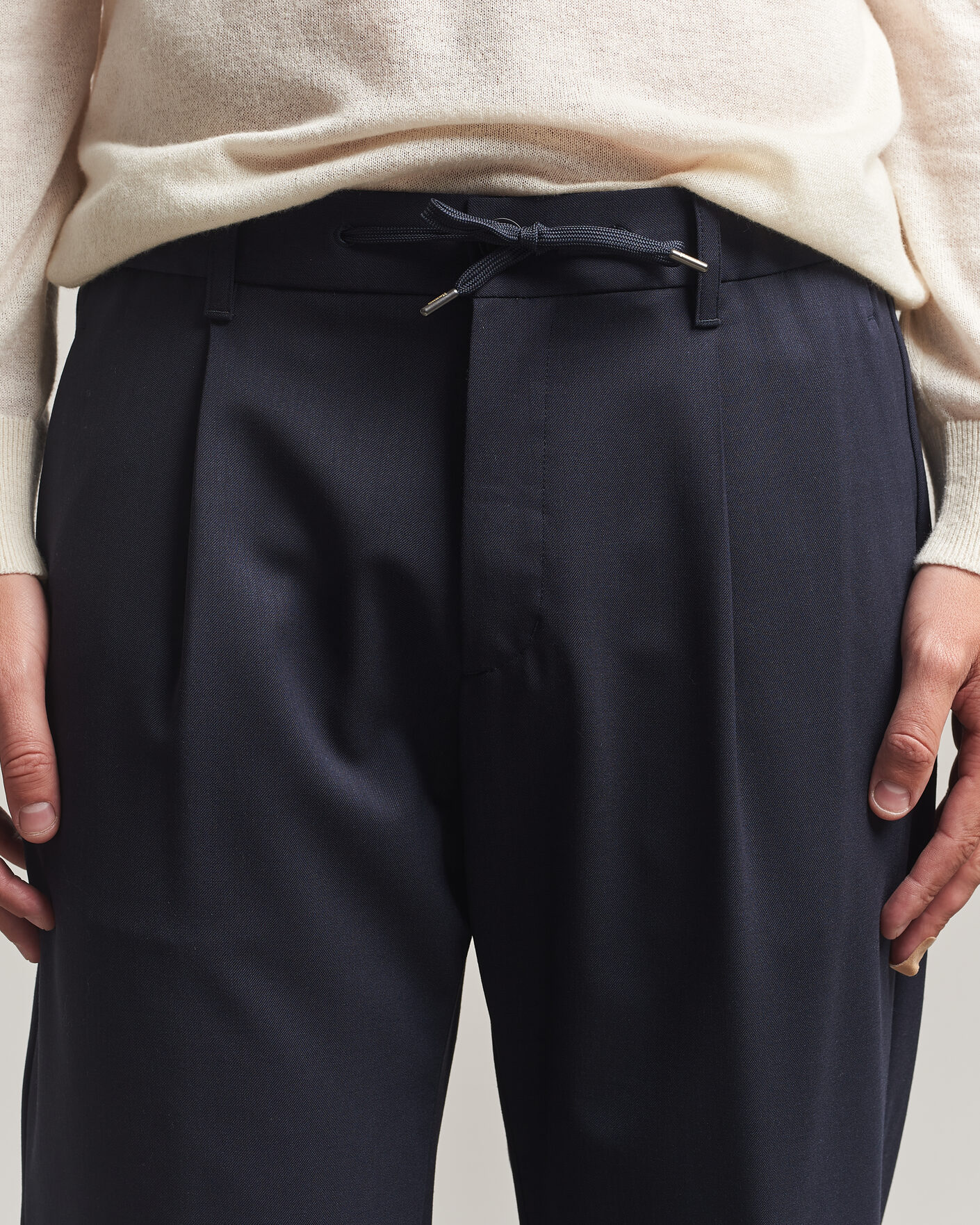Herr | Byxor | Herno | Pleated Wool Trousers Navy