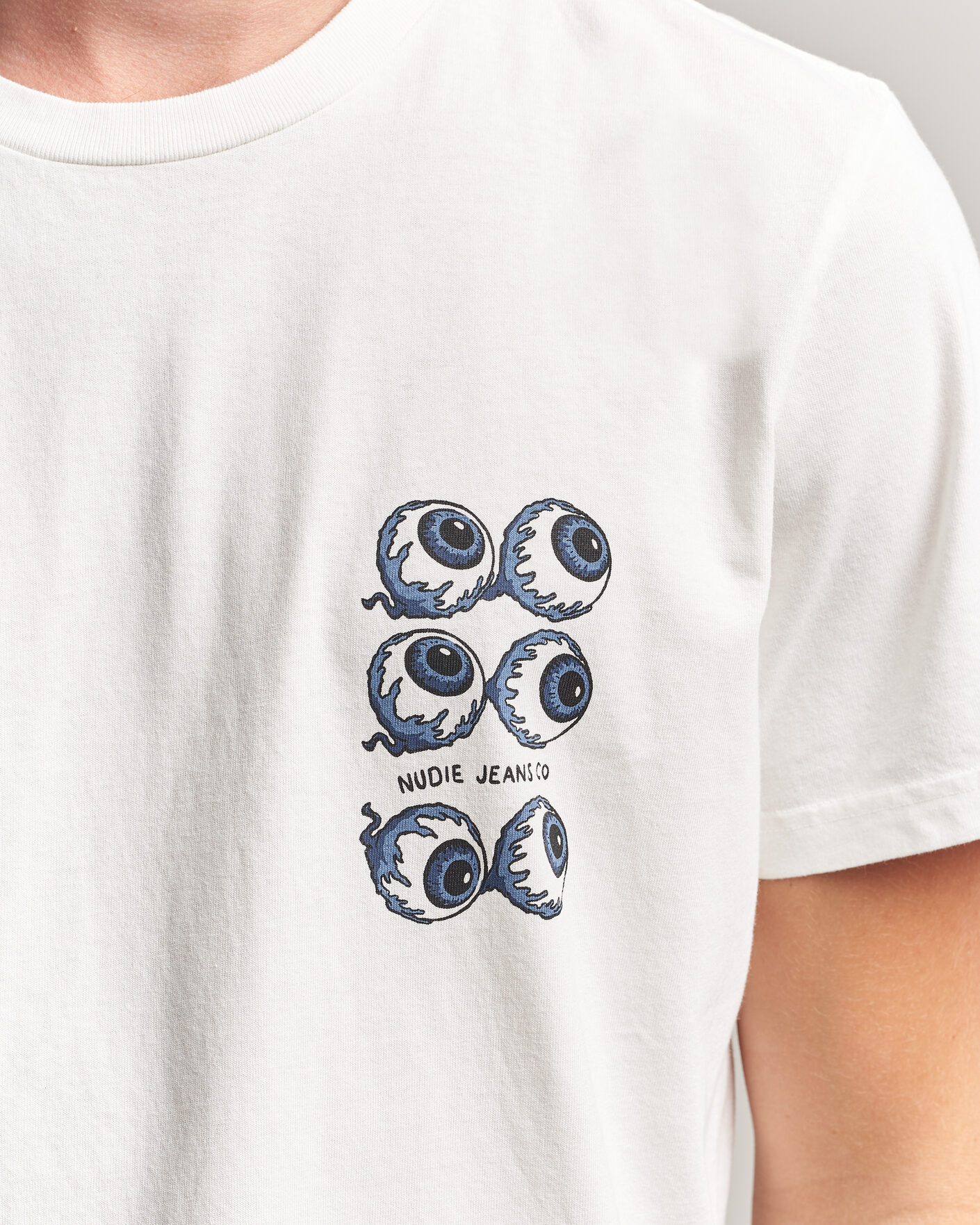 Herr | T-Shirts | Nudie Jeans | Roy Wall Crack T-Shirt Chalk White