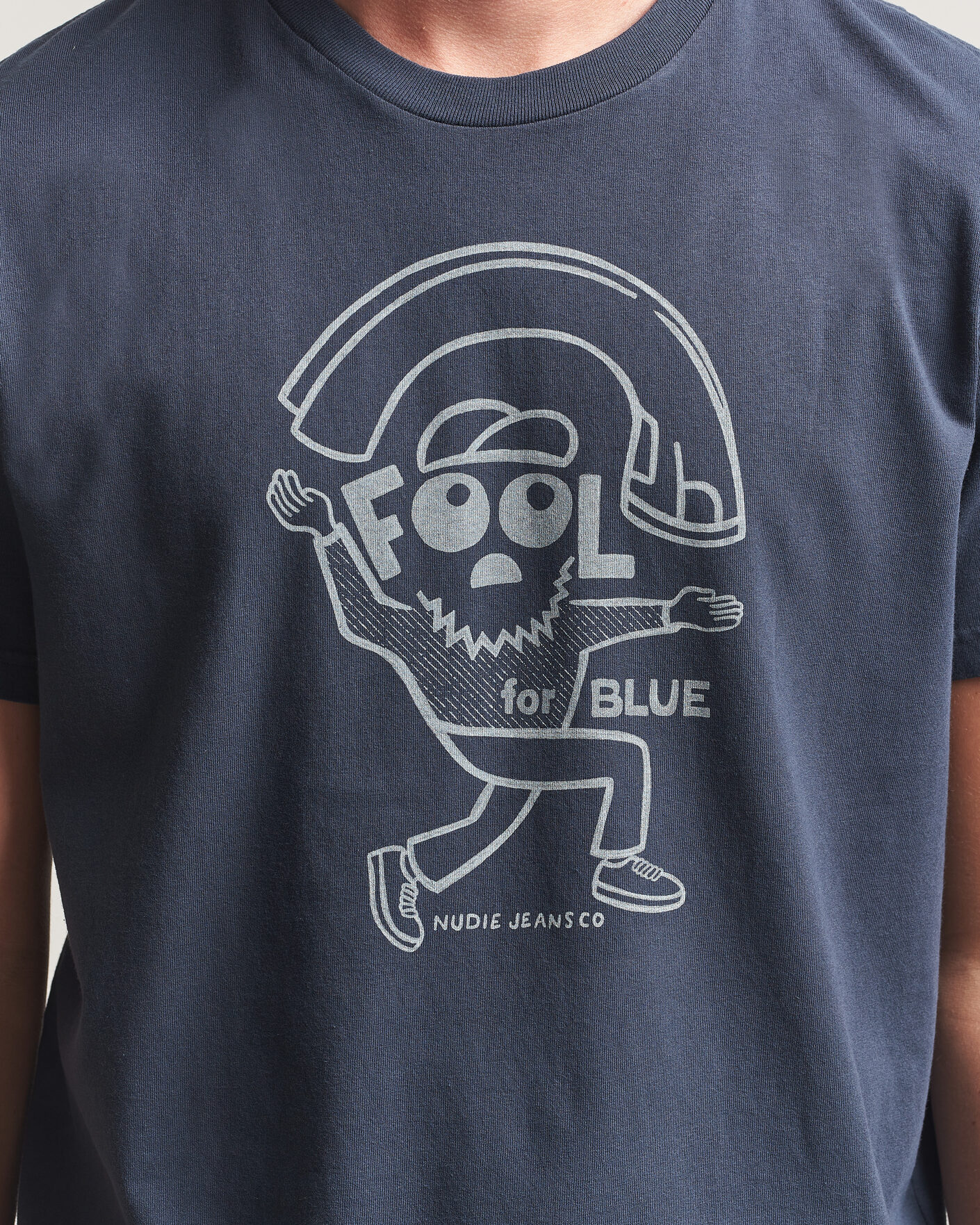 Herr | T-Shirts | Nudie Jeans | Roy Jeanjuggler T-Shirt Dark Blue