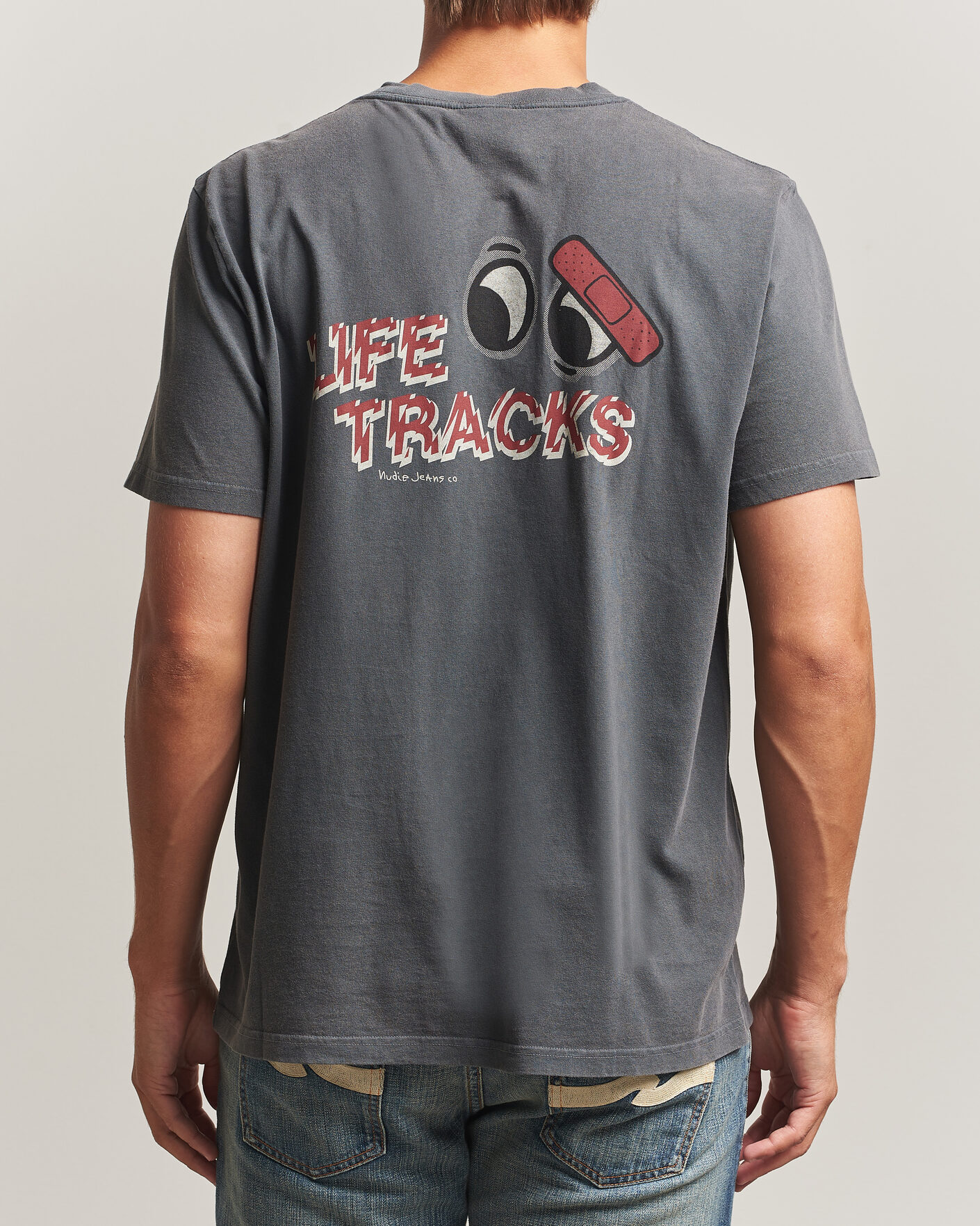Herr | T-Shirts | Nudie Jeans | Roy Life Tracks T-Shirt Antracite