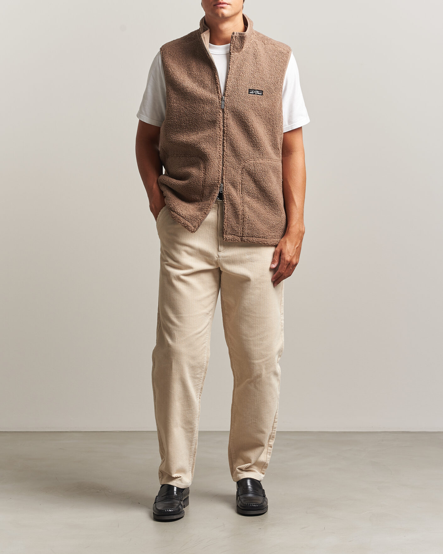 Herr | Västar | LES DEUX | Patch Teddy Vest Caribou