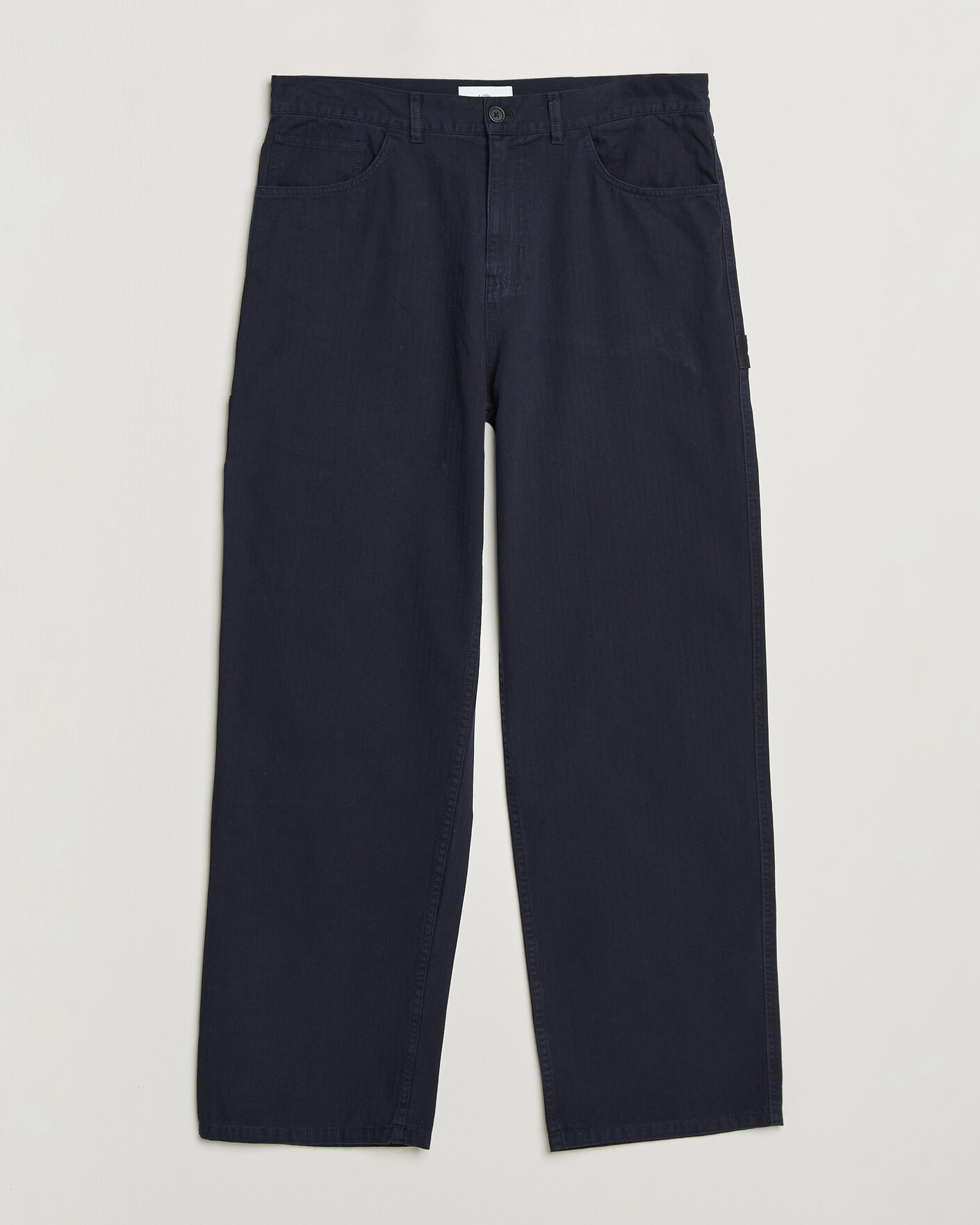 Herr | Byxor | LES DEUX | Roi Carpenter Herringbone Pants Dark Navy