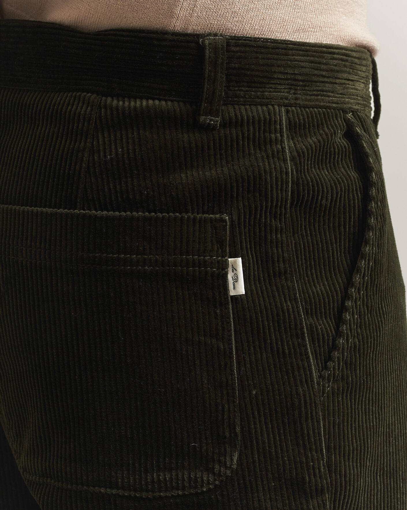 Herr | Byxor | LES DEUX | Corduroy Tapered Pants Rosin Green