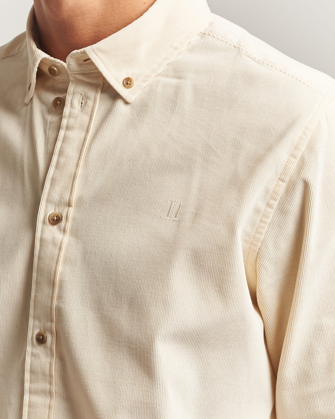 Herr | Skjortor | LES DEUX | Pinwale Corduroy Shirt Ivory