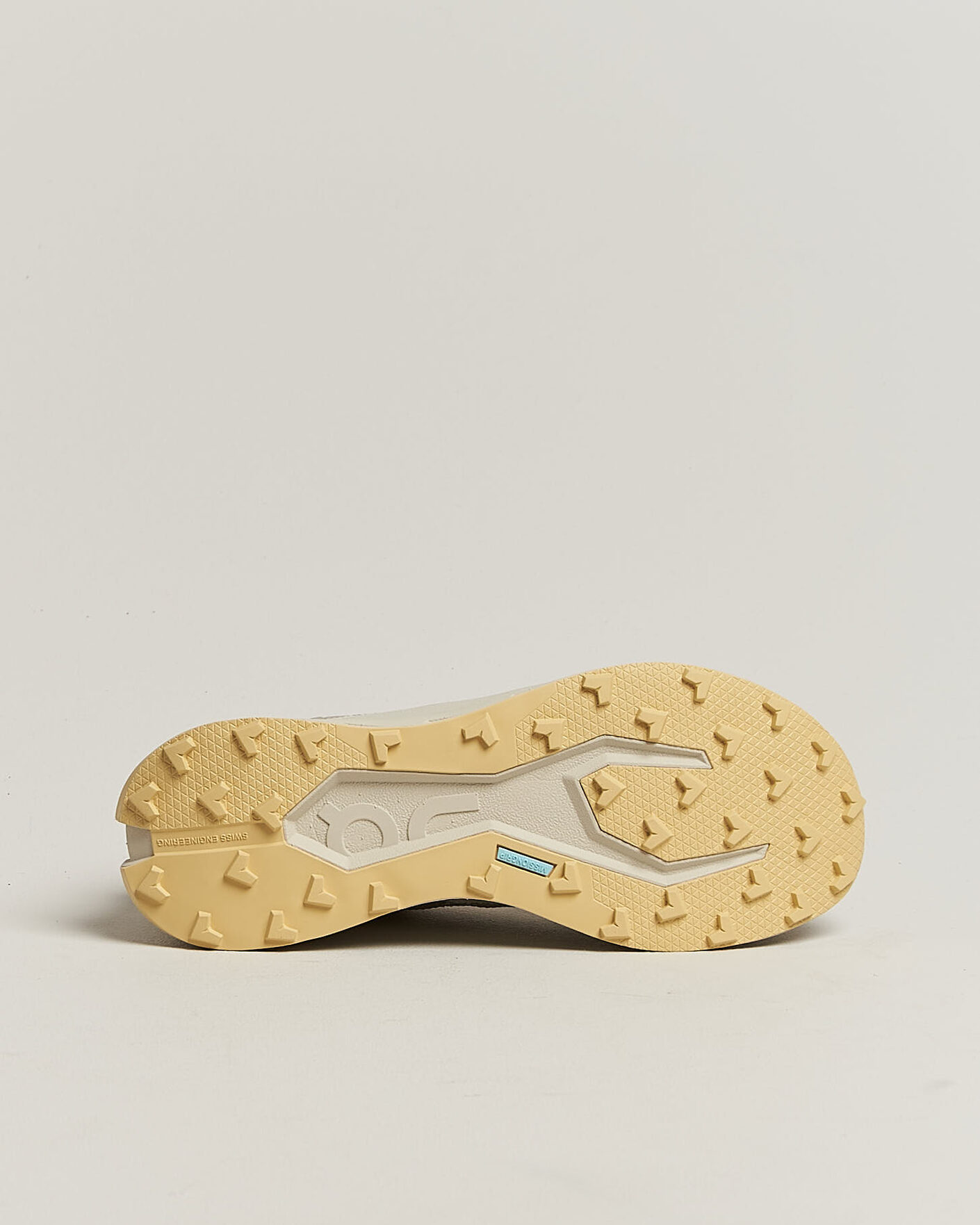 Herr | Trail Sneakers | On | Cloudultra 3 Brume/Winter