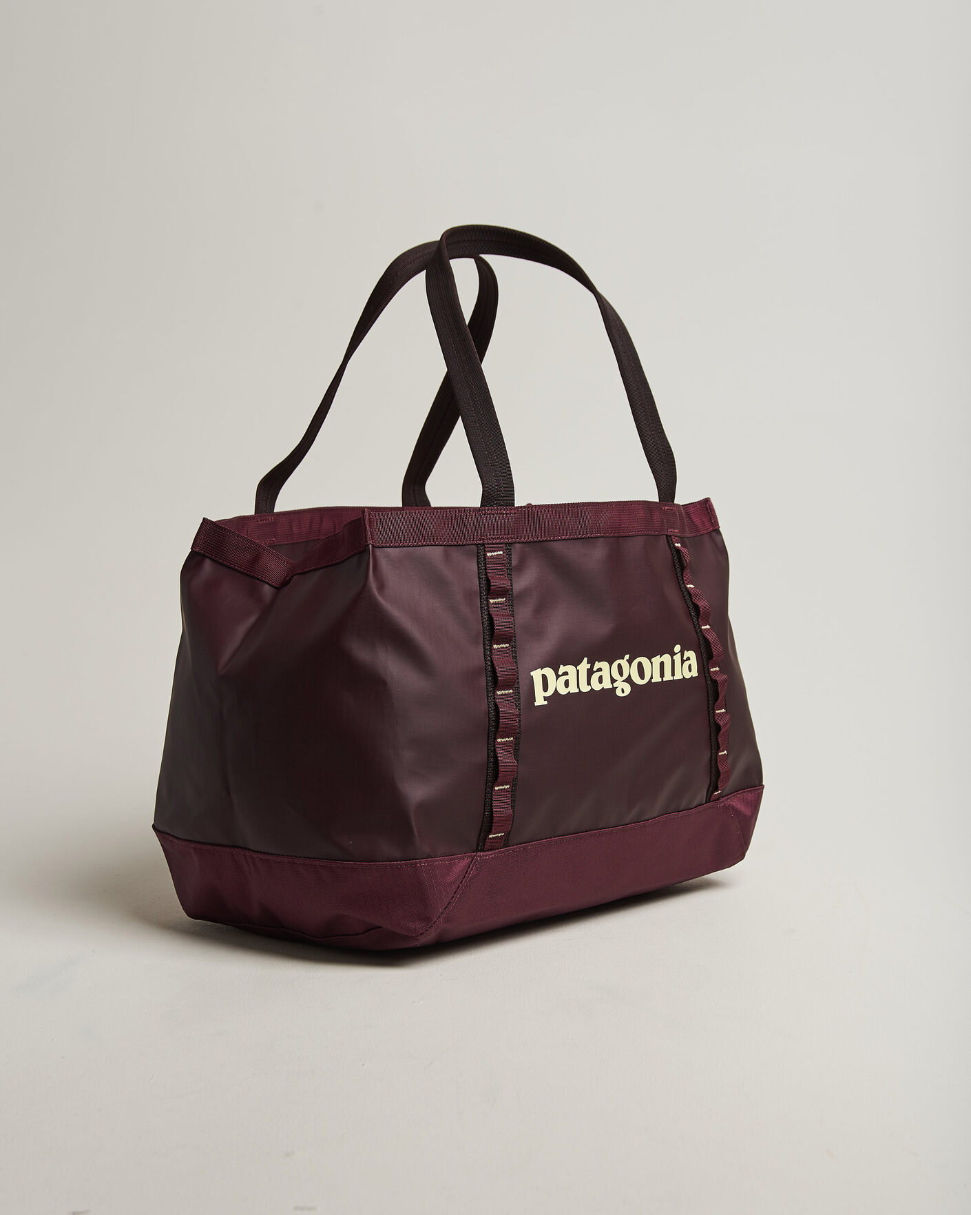 Herr | Väskor | Patagonia | Black Hole Tote 25L Berry Fig
