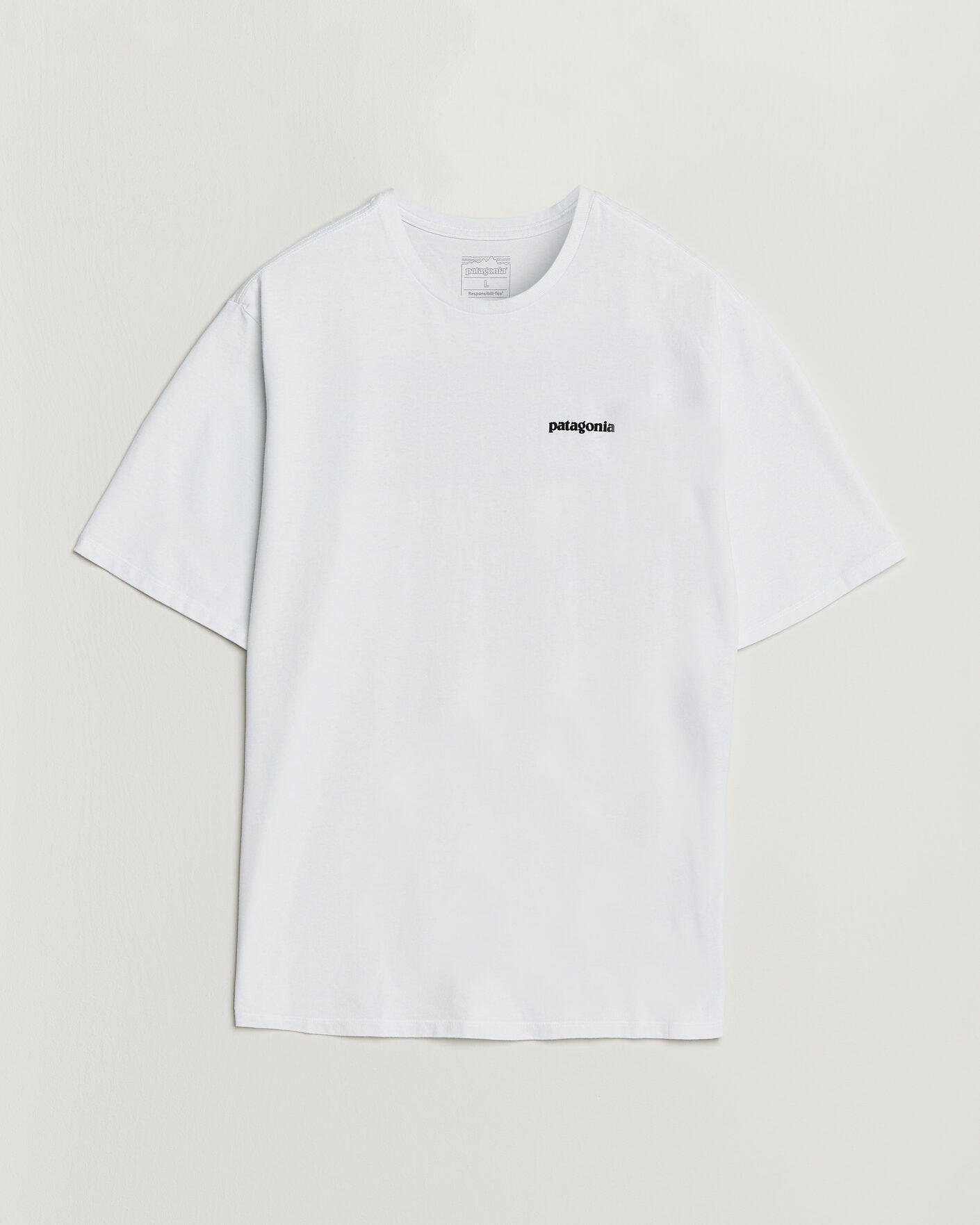 Herr | T-Shirts | Patagonia | P-6 Logo Responsibili T-Shirt Fiber White