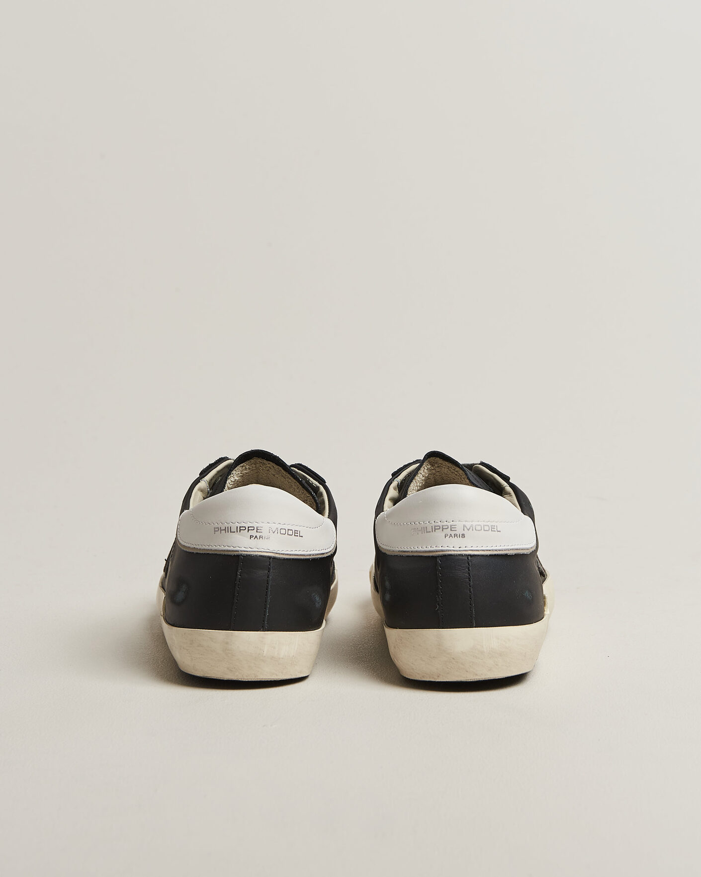 Herr | Sneakers | Philippe Model | PRSX Low Top Suede Sneaker Black/White