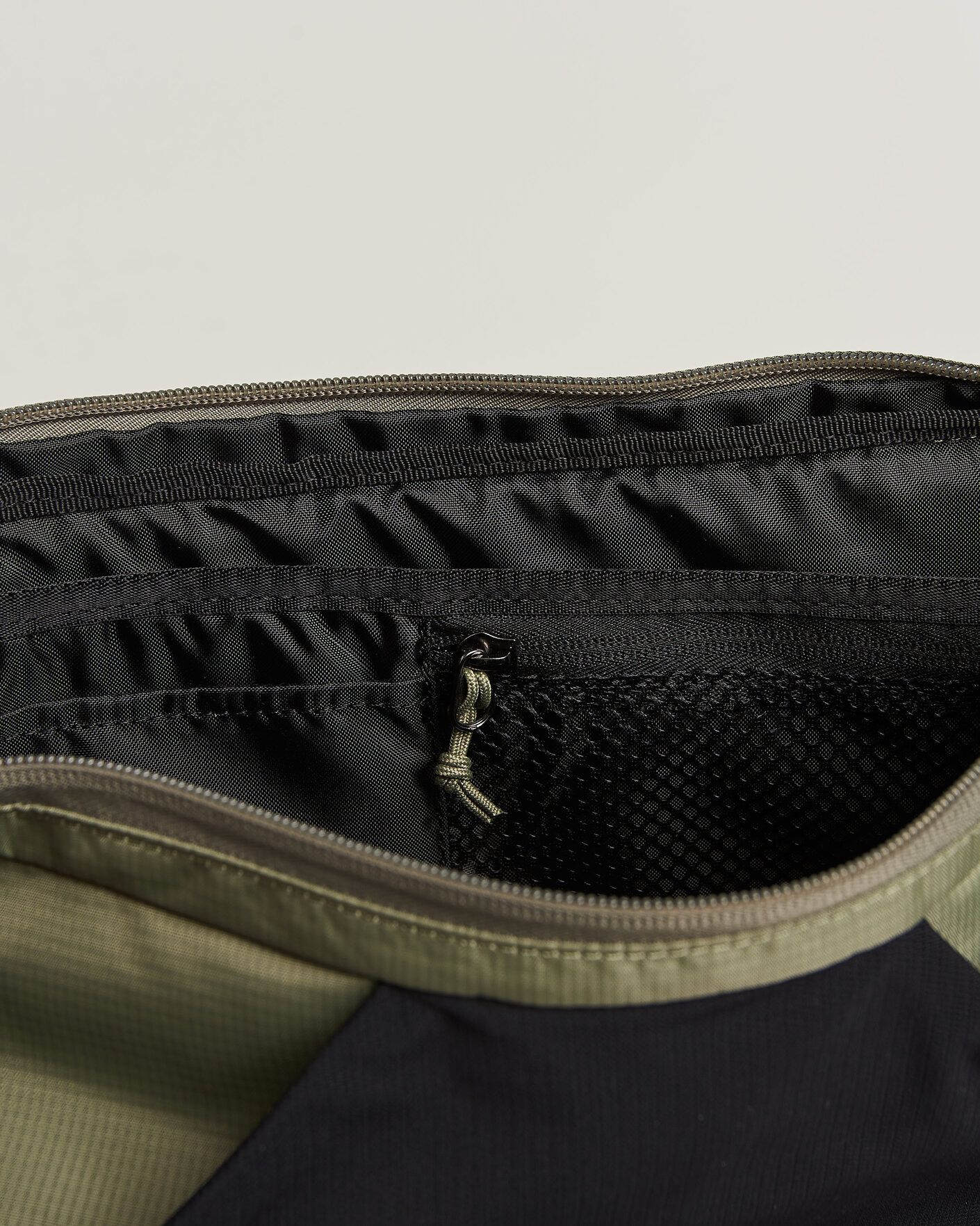 Herr | Väskor | Salomon | ACS Shoulder Bag Deep Lichen