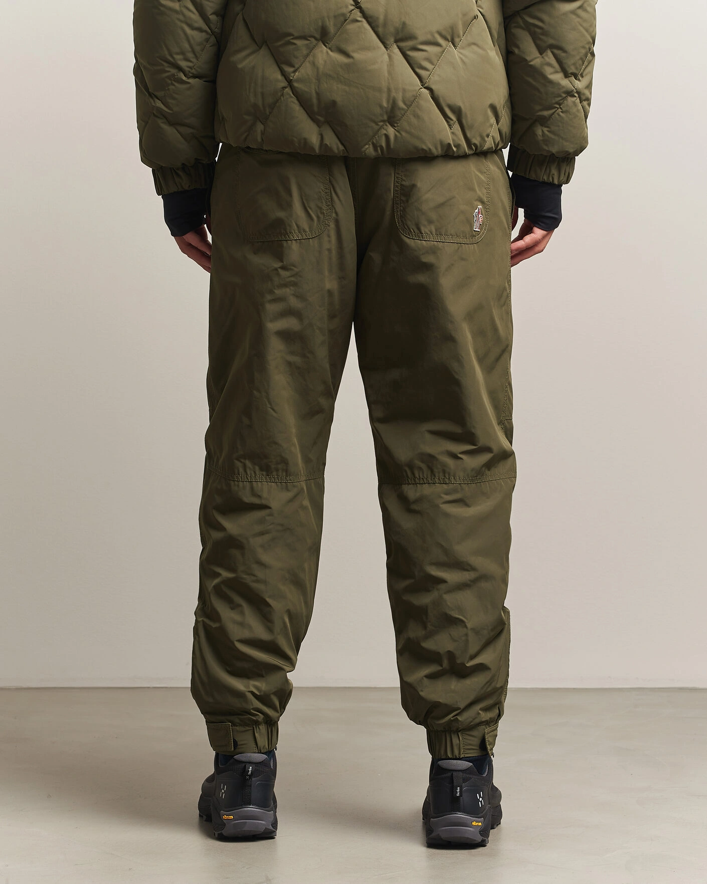 Herr | Byxor | Moncler Grenoble | Drawstring Pants Olive