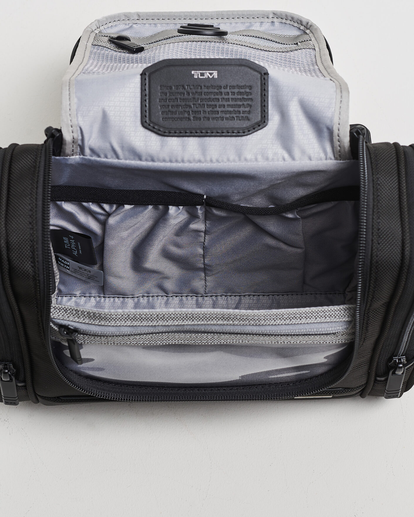 Herr | Väskor | TUMI | Alpha Hanging Travel Kit Black
