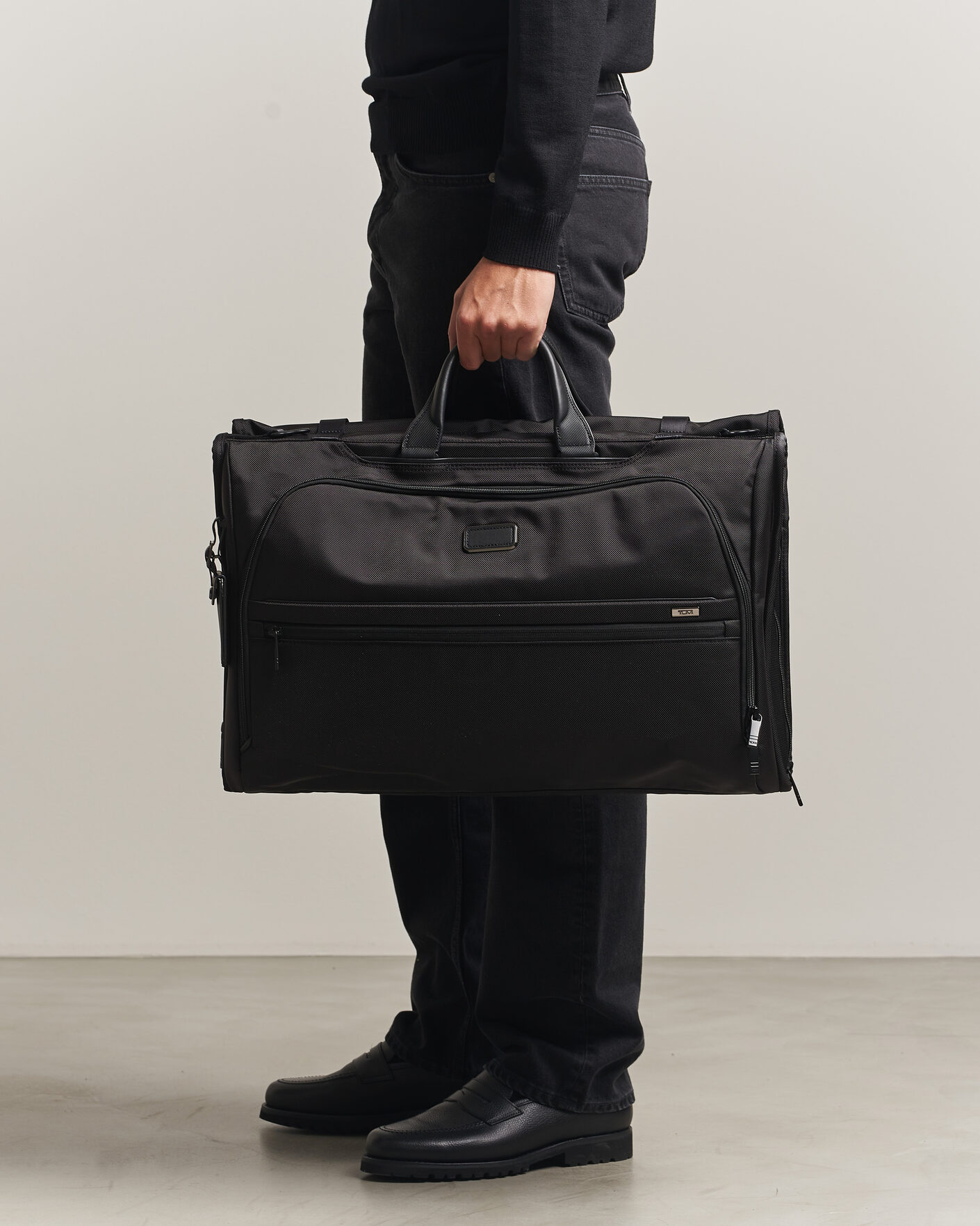 Herr | Väskor | TUMI | Alpha Garment Tri-Fold Carry On Black