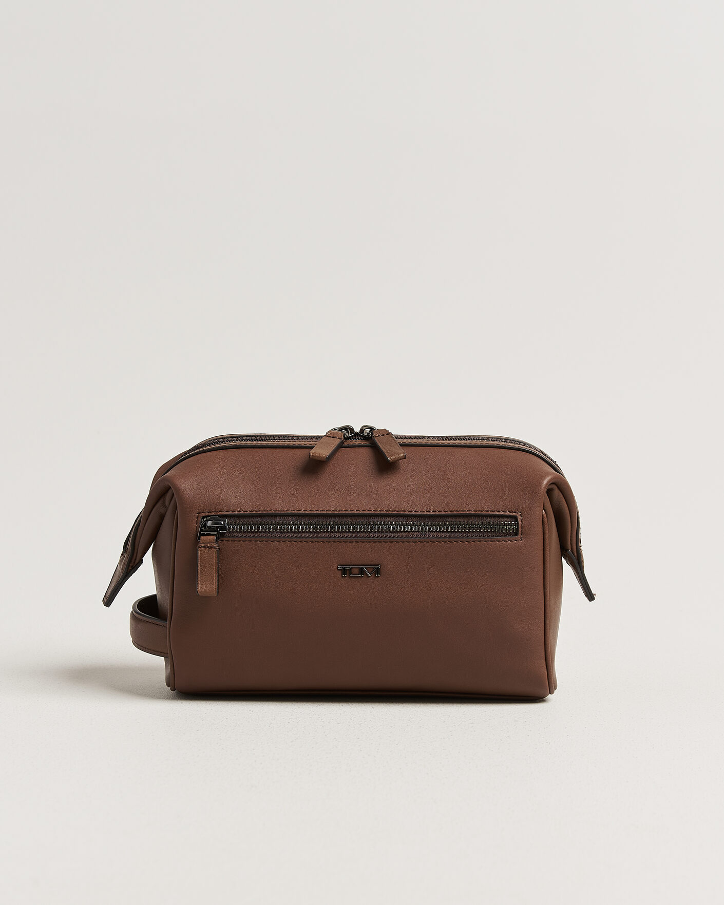 Herr | Väskor | TUMI | Framed Travel Kit Cognac