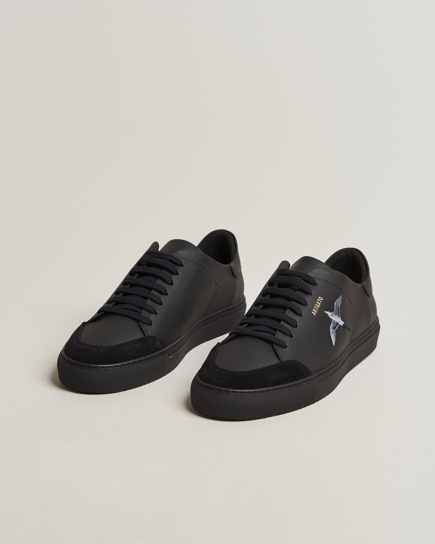 Herr | Sneakers | Axel Arigato | Clean 90 Bee Bird Sneaker Black/Black