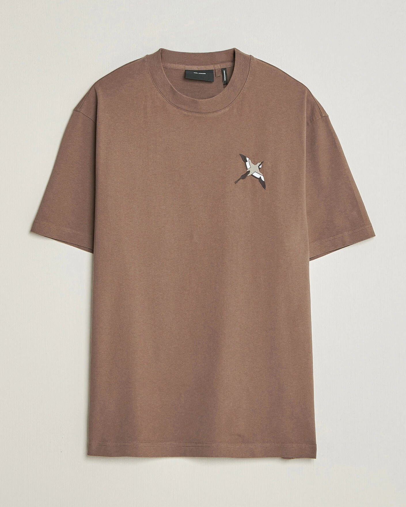 Herr | T-Shirts | Axel Arigato | Micro Bee Birt T-Shirt Coffee Brown