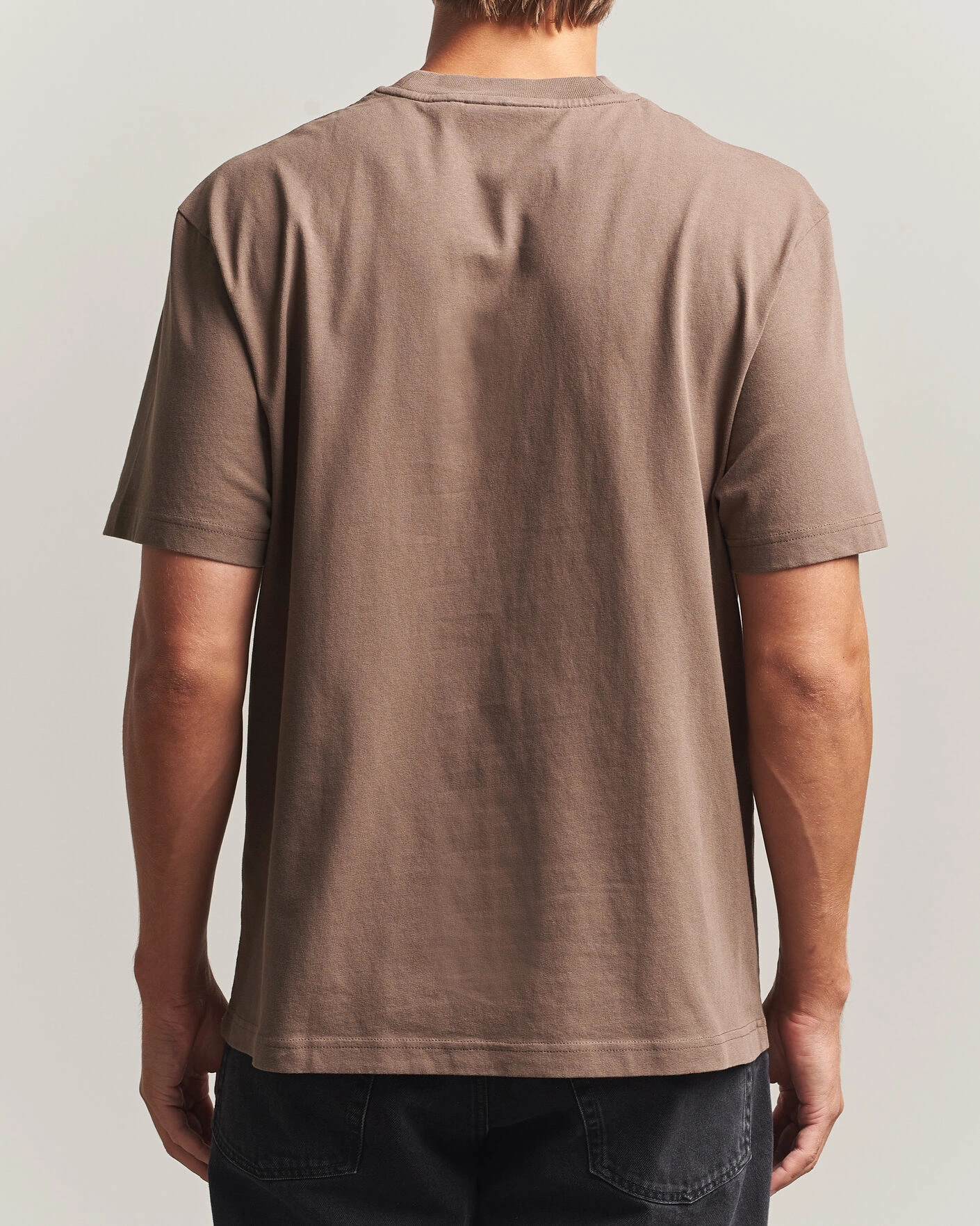 Herr | T-Shirts | Axel Arigato | Micro Bee Birt T-Shirt Coffee Brown