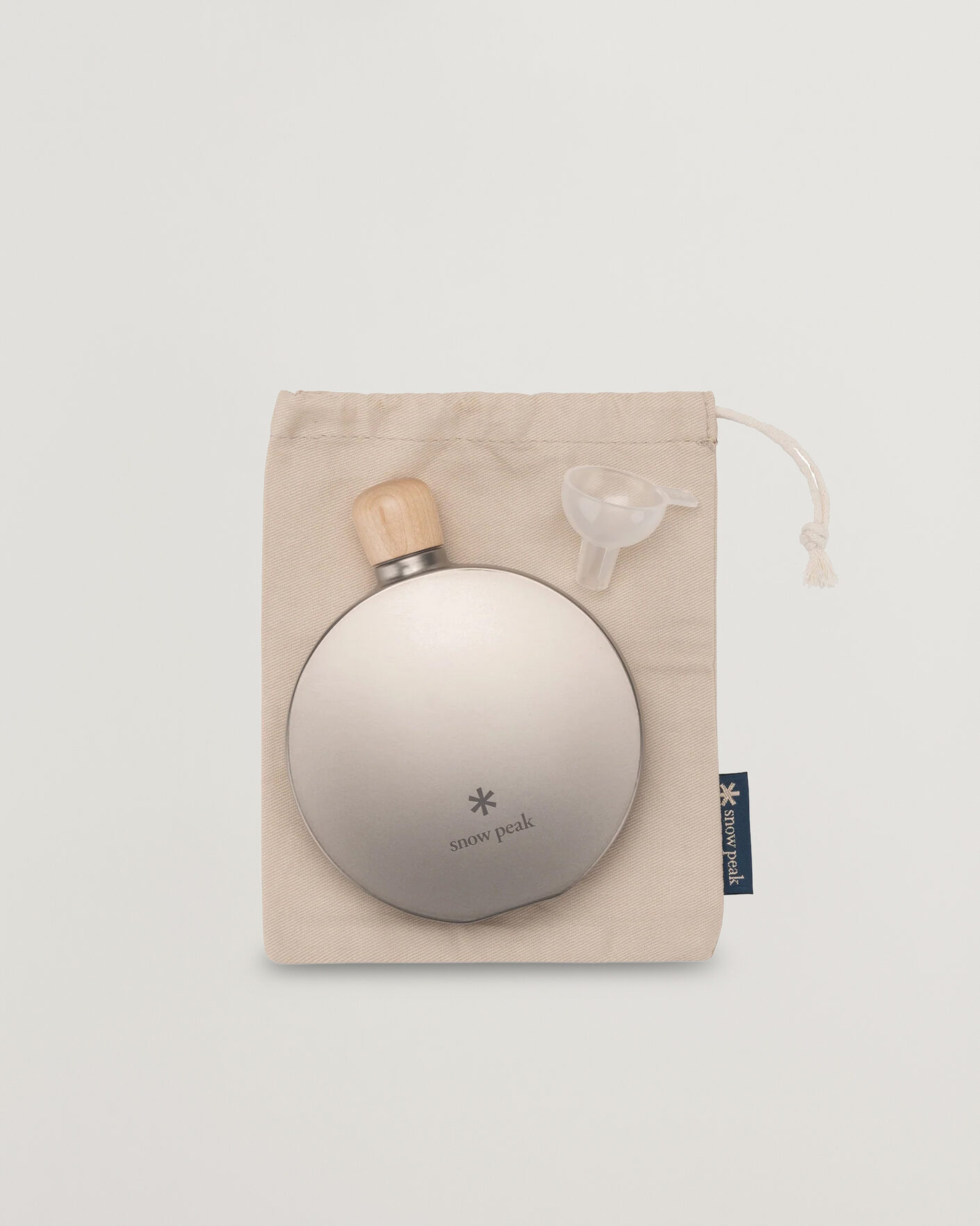 Herr | Outdoor living | Snow Peak | Curved Flask Titanium