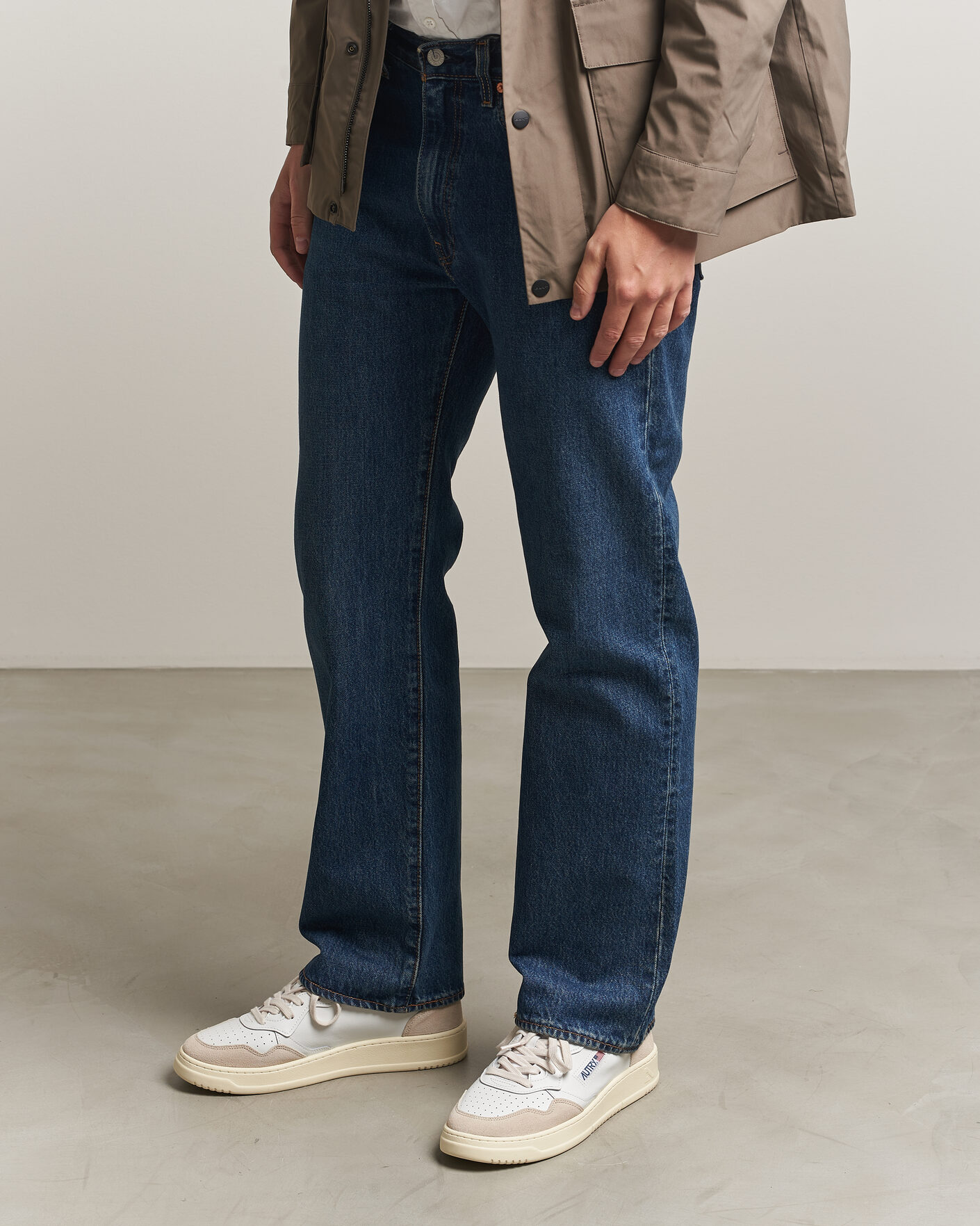 Herr | Sneakers | Autry | Medalist Low Leather/Suede Sneaker White/Lion