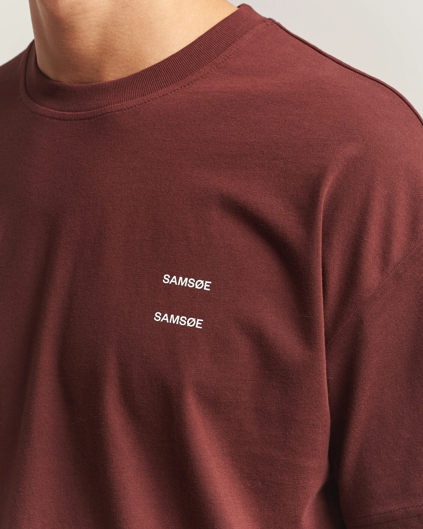 Herr | T-Shirts | Samsøe Samsøe | Joel Organic Cotton T-Shirt Bitter Chocolate