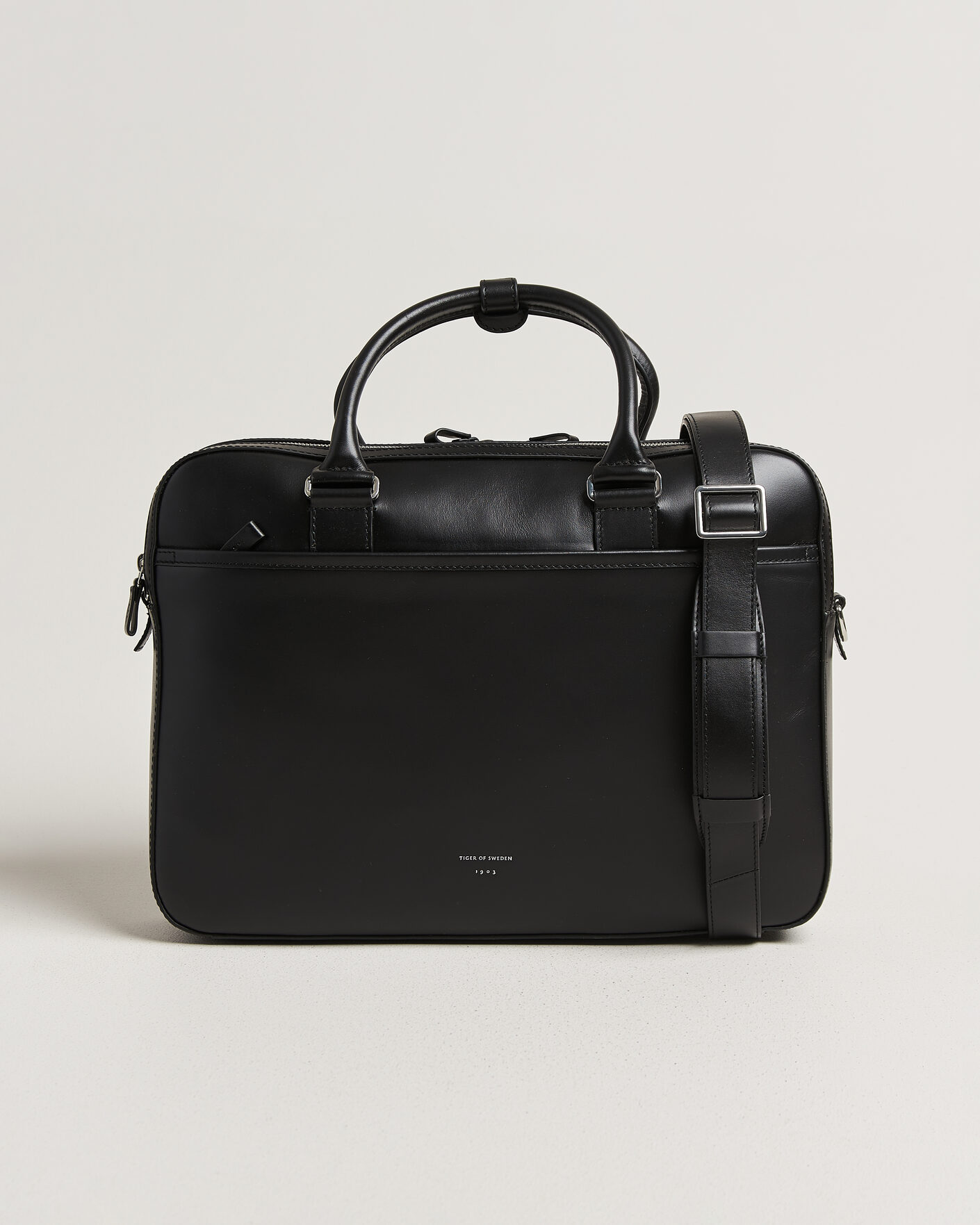 Herr | Väskor | Tiger of Sweden | Burin Smooth Leather Briefcase Black