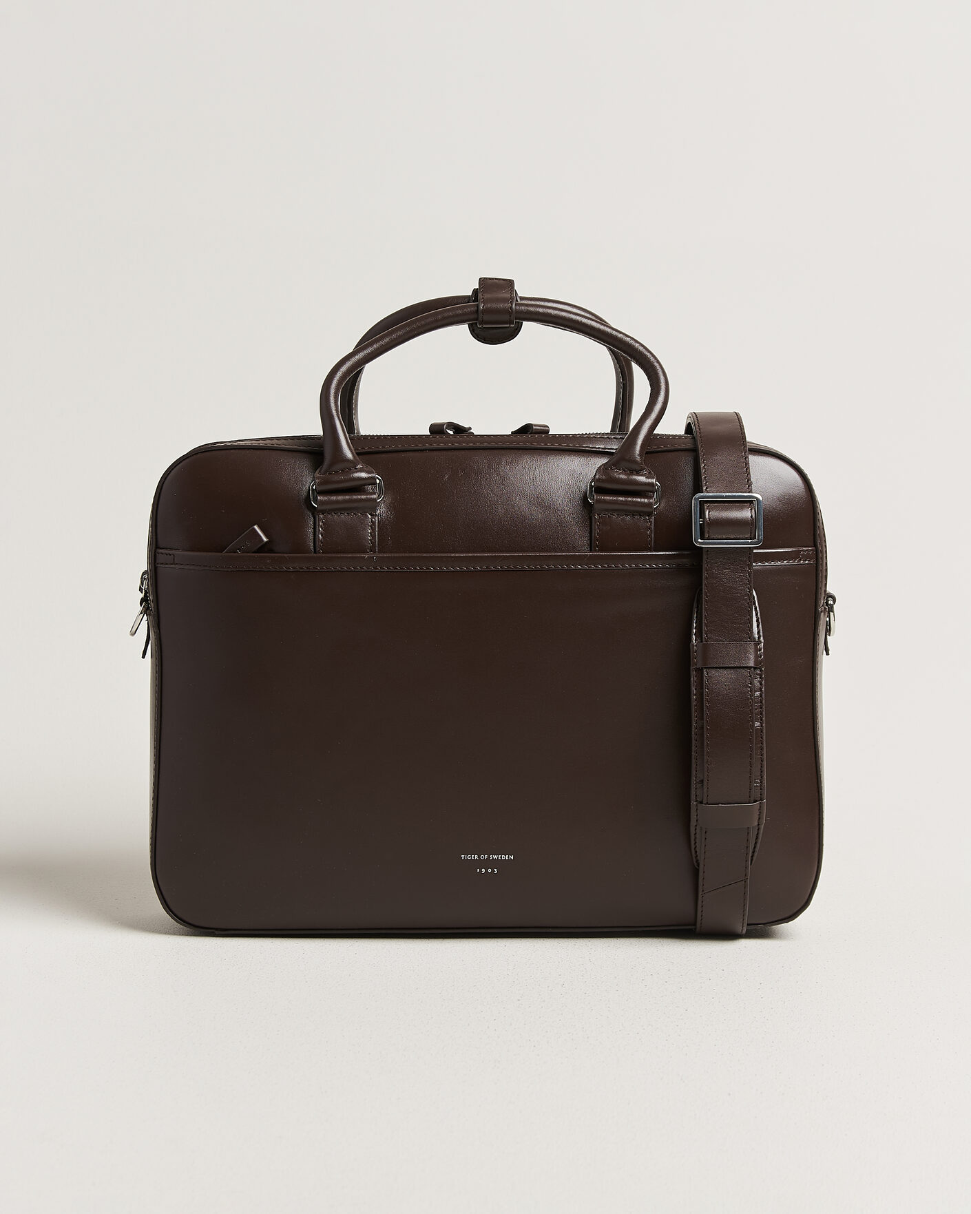 Herr | Väskor | Tiger of Sweden | Burin Smooth Leather Briefcase Dark Brown