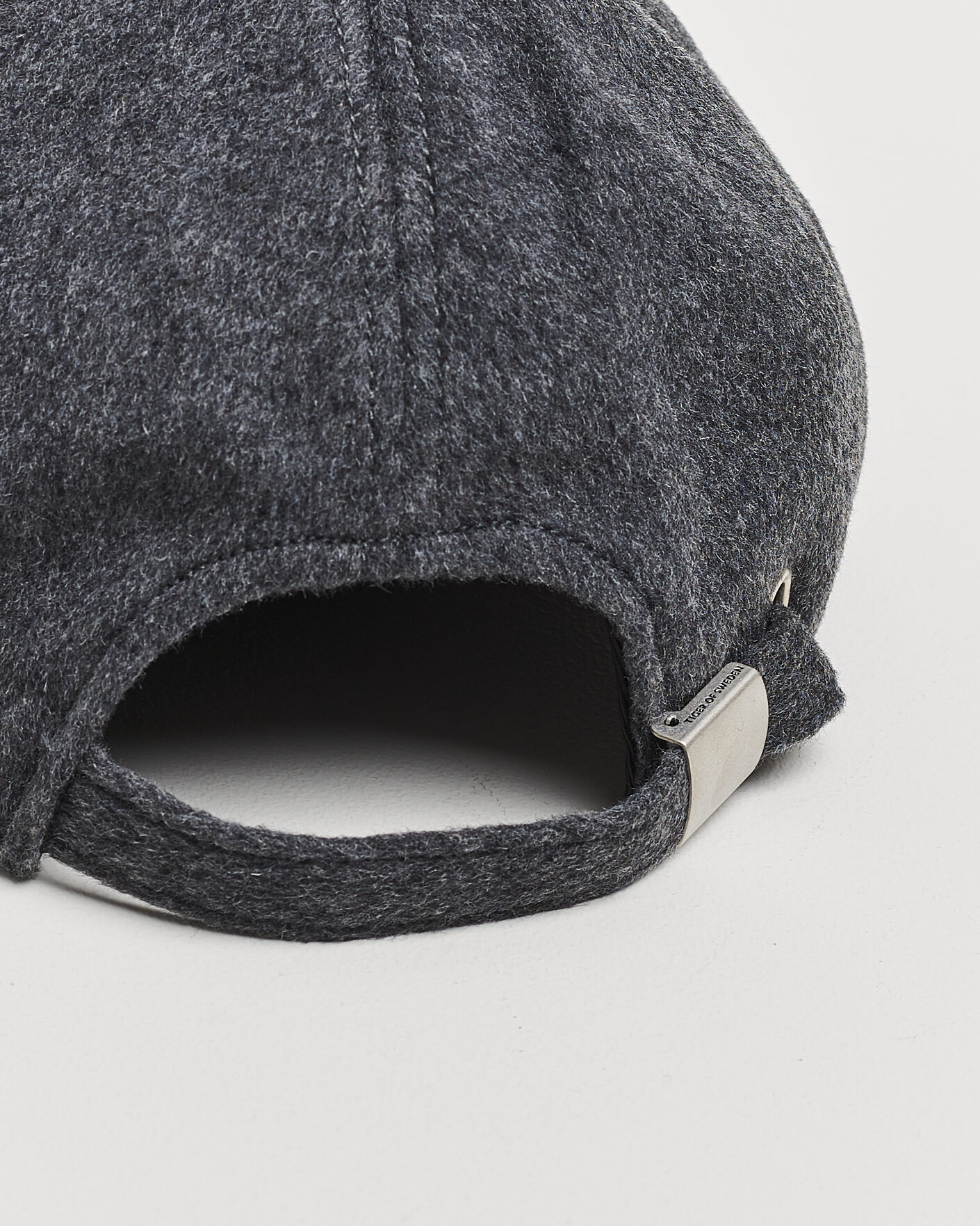 Herr | Hattar & kepsar | Tiger of Sweden | Hent Wool/Cashmere Cap Dark Grey Melange