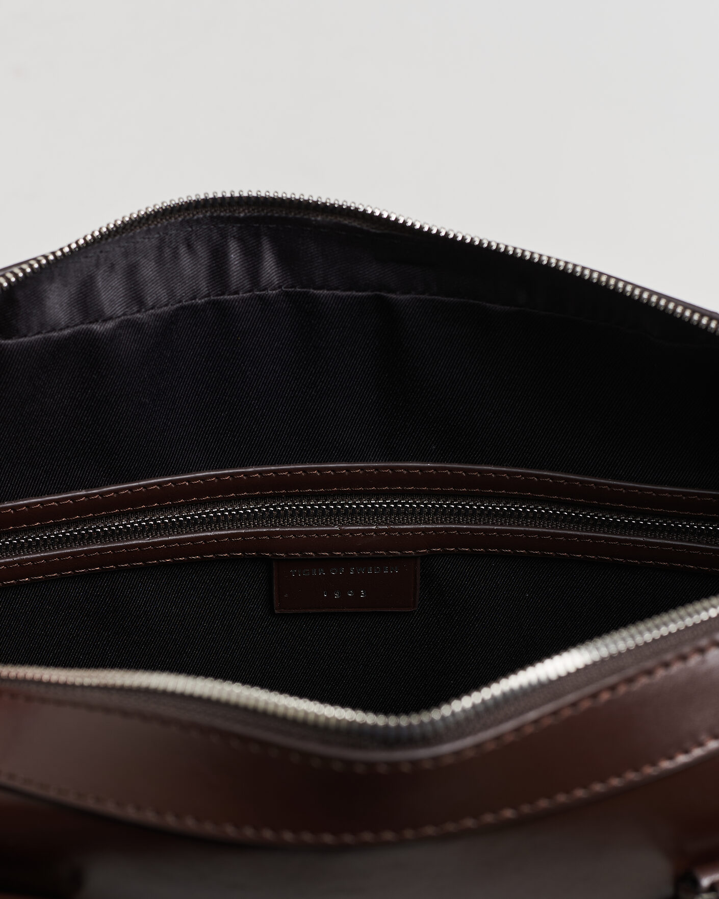 Herr | Väskor | Tiger of Sweden | Bosun Smooth Leather Briefcase Dark Brown